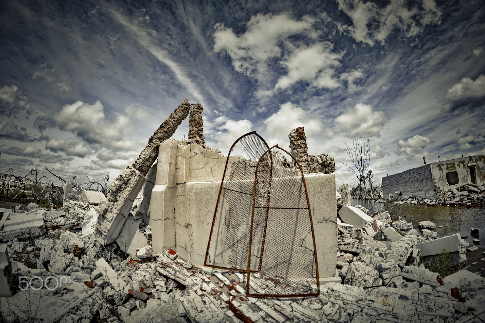 Nikon D800E + Samyang 12mm F2.8 ED AS NCS Fisheye sample photo. Ruinas de villa epecuén / village epecuén ruins photography