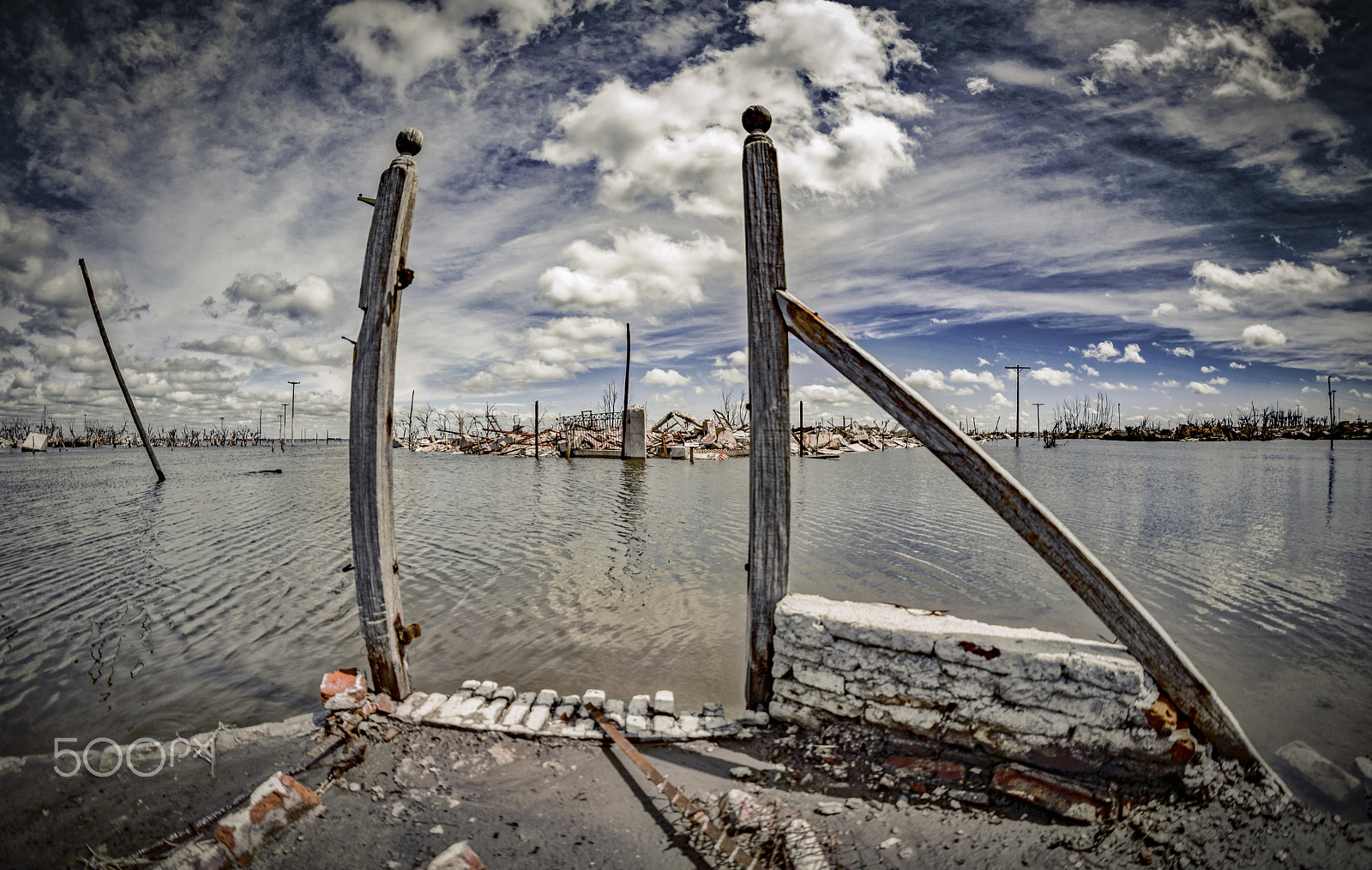 Nikon D800E + Samyang 12mm F2.8 ED AS NCS Fisheye sample photo. Ruinas de villa epecuén / village epecuén ruins photography