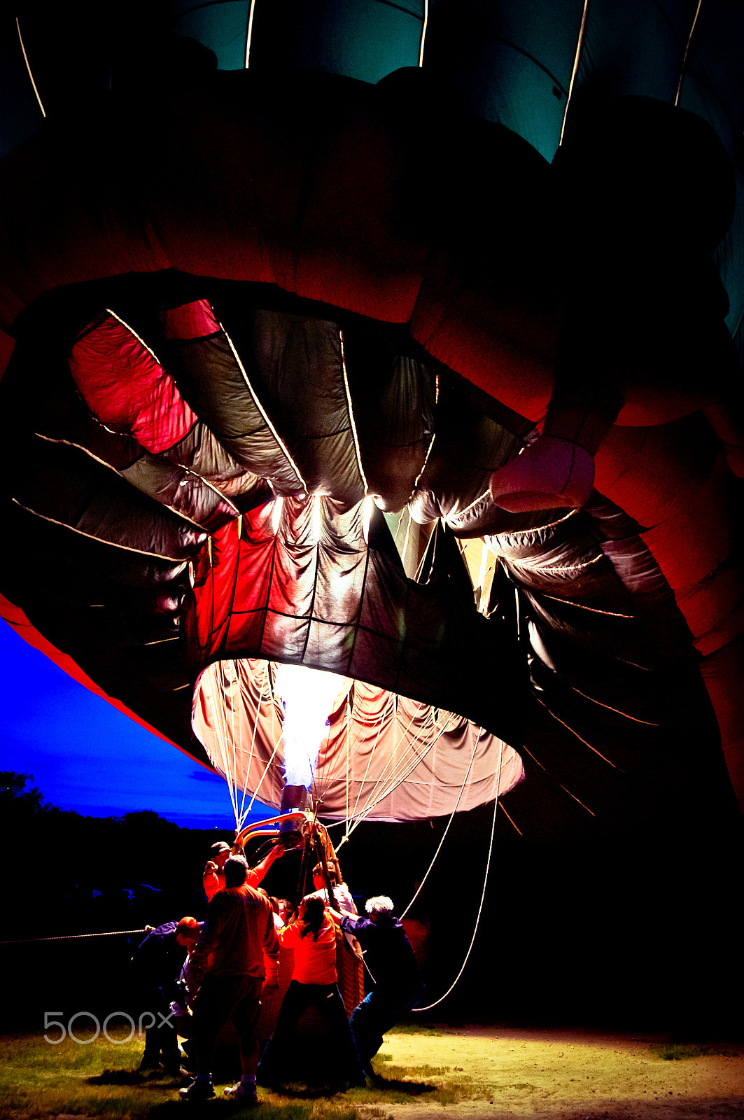 Tamron AF 28-75mm F2.8 XR Di LD Aspherical (IF) sample photo. Balloon at blue hour photography
