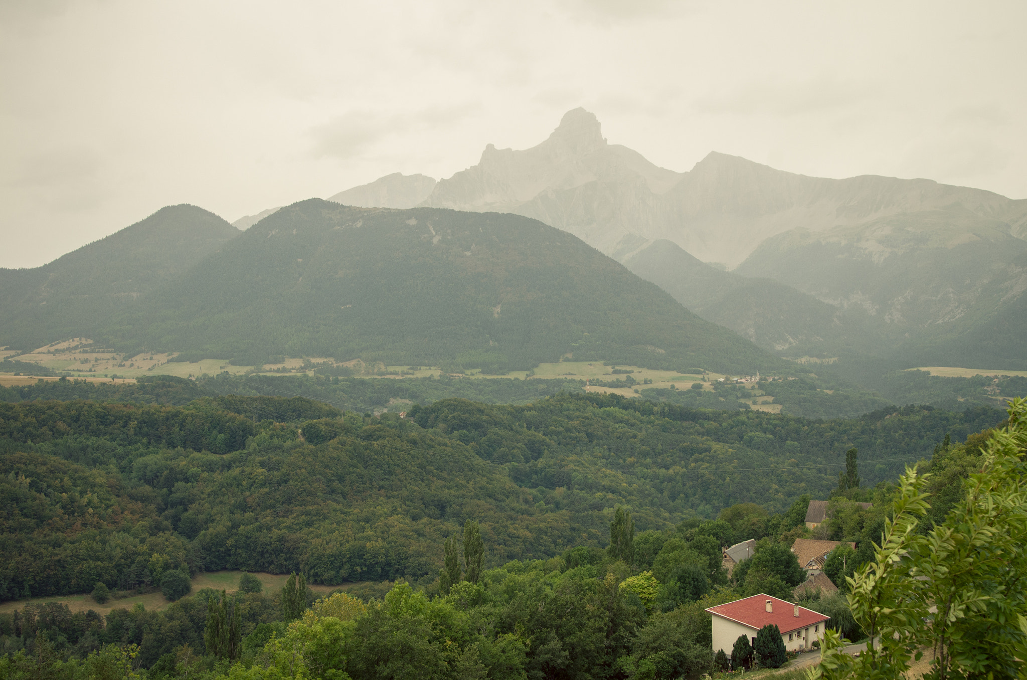 Tamron AF 28-75mm F2.8 XR Di LD Aspherical (IF) sample photo. Mountain photography