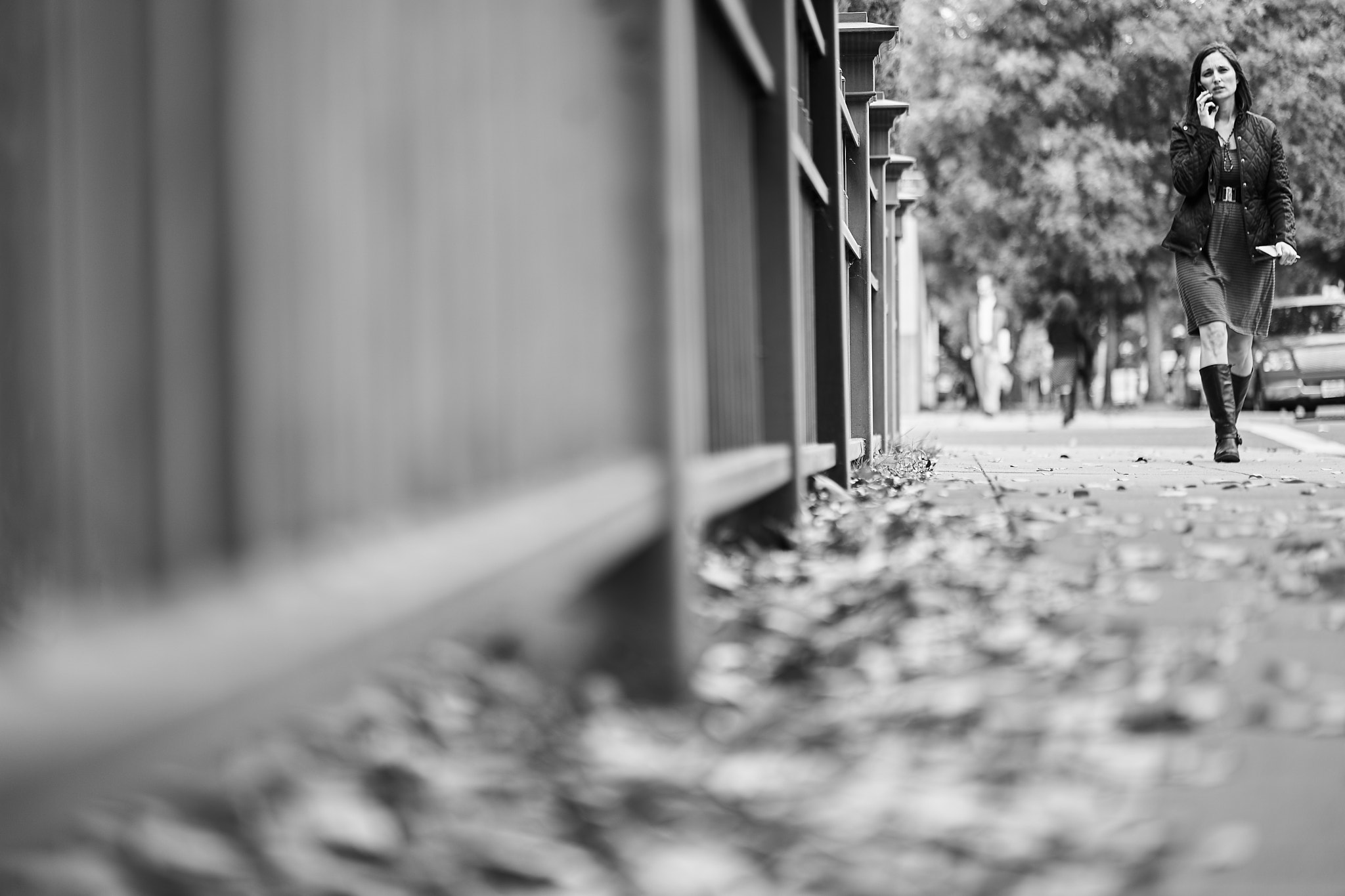 ZEISS Batis 85mm F1.8 sample photo. Lunch walk photography
