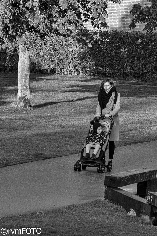 Nikon D3S sample photo. Walking photography
