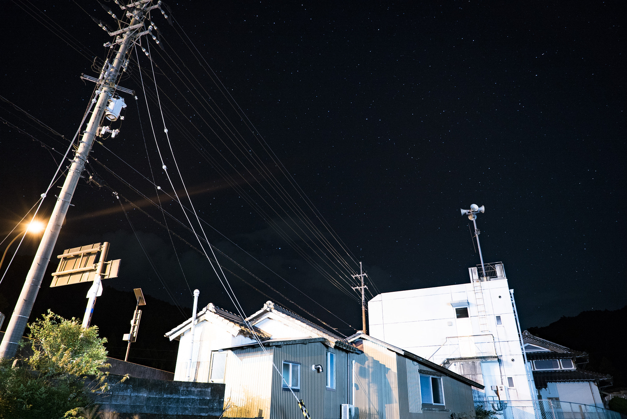 Sony a7S II + Sony Vario Tessar T* FE 24-70mm F4 ZA OSS sample photo. Spacy photography
