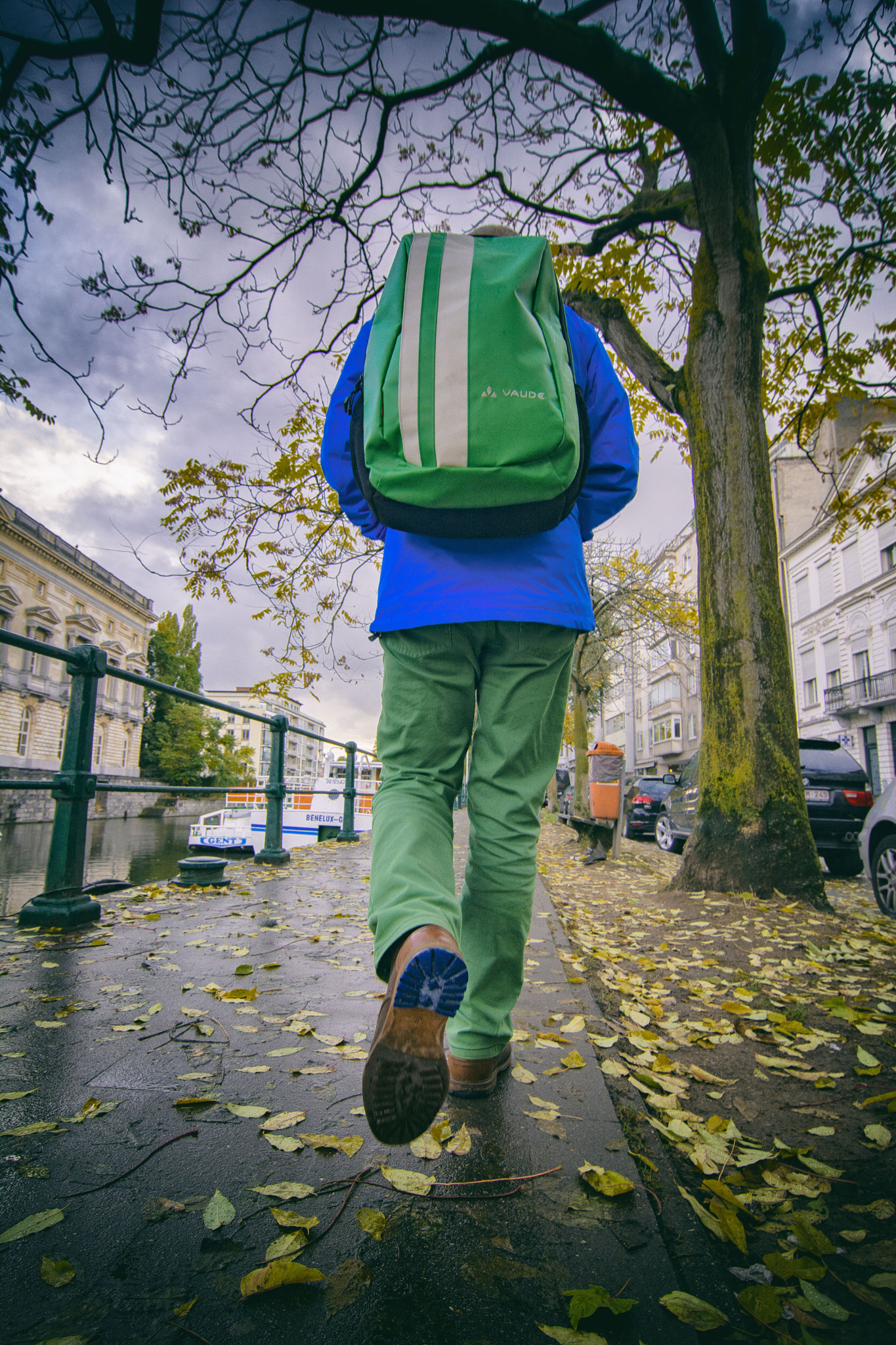 Tokina AT-X Pro 12-24mm F4 (IF) DX sample photo. Green and blue fits the shoe photography