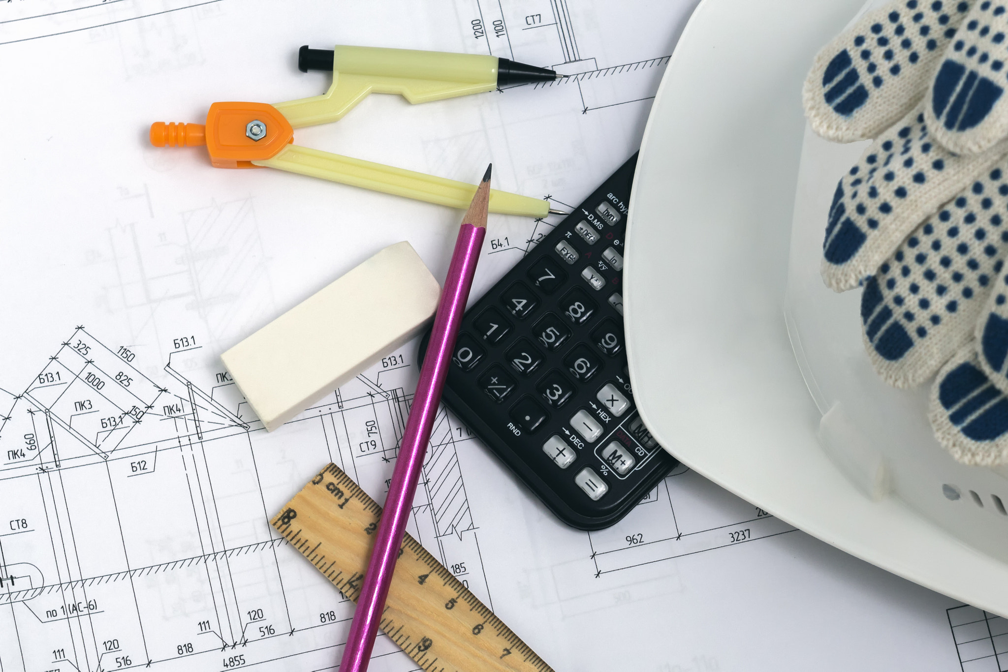 Canon EF 35-80mm f/4-5.6 sample photo. Set of builders. photography