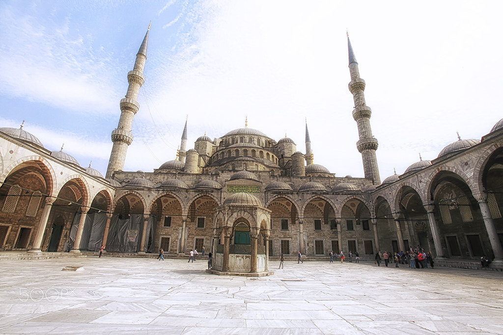 Canon EOS 5D + Canon EF 16-35mm F2.8L USM sample photo. Istanbul photography