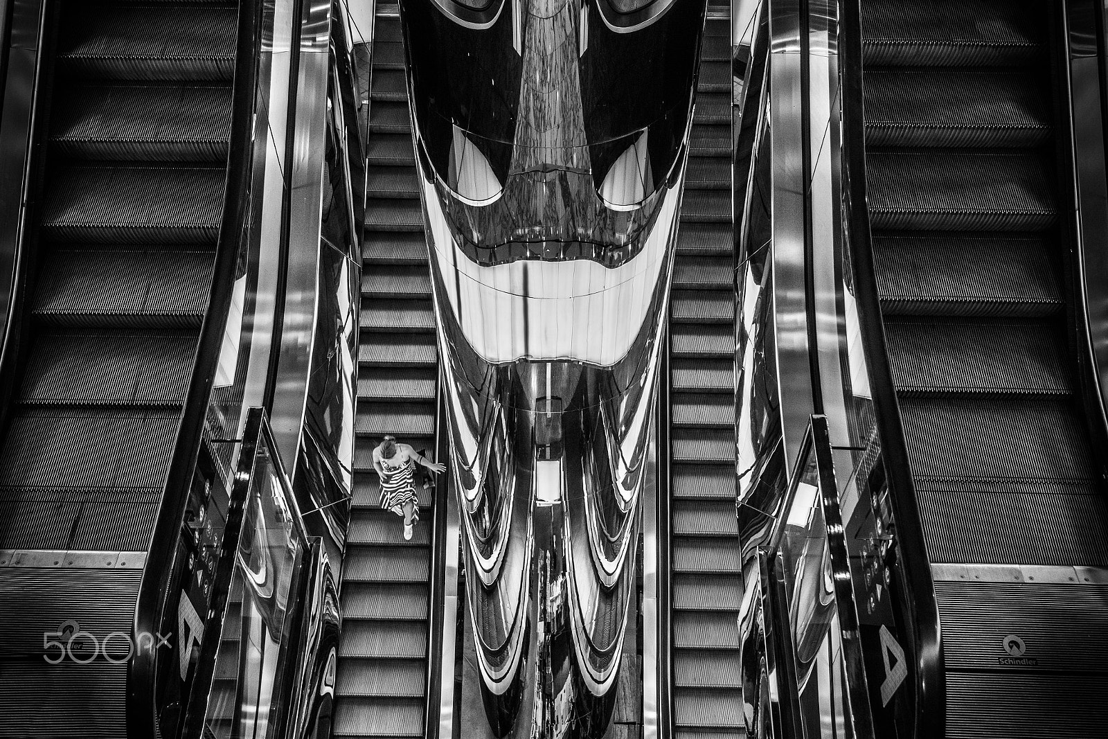 Canon EOS 70D + Sigma 24-105mm f/4 DG OS HSM | A sample photo. Her and the escalator. photography