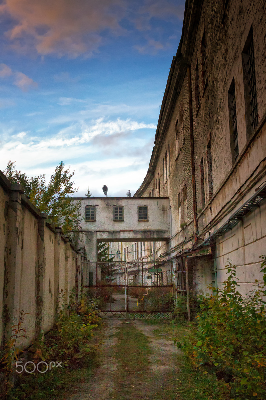 Canon EF-S 24mm F2.8 STM sample photo. Prison gate at patarei photography