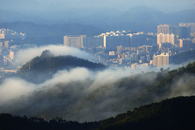 Nikon D200 sample photo. The mountain city photography