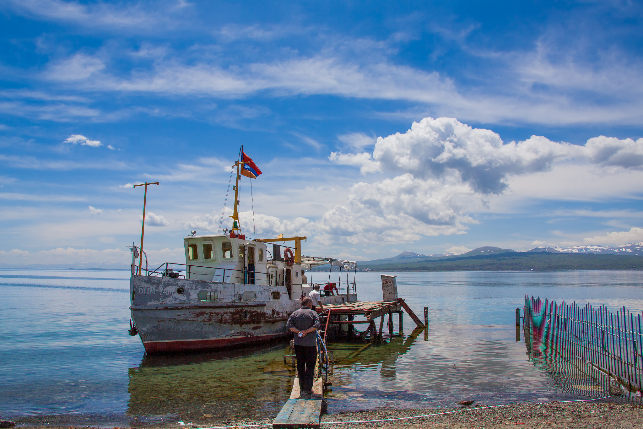 Canon EF 28-300mm F3.5-5.6L IS USM sample photo. Boat on the blue sevan photography