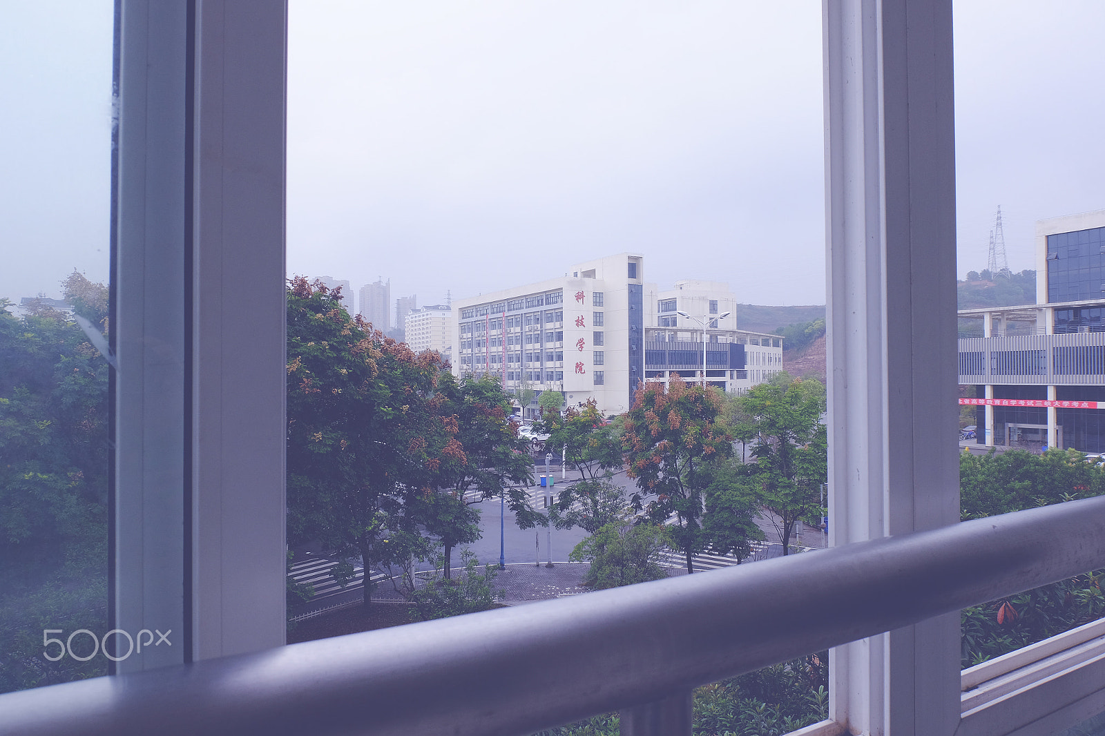 Fujifilm XC 16-50mm F3.5-5.6 OIS sample photo. Look out of the window photography