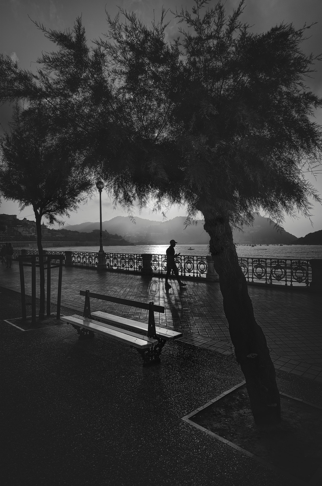Pentax smc DA 12-24mm F4.0 ED AL (IF) sample photo. San sebastian boardwalk photography