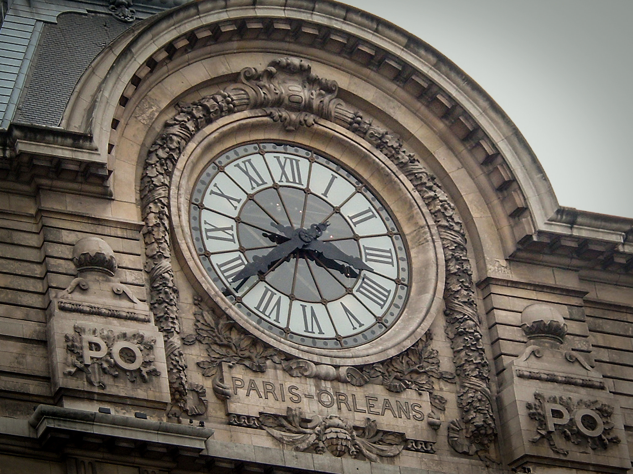 Fujifilm FinePix A210 sample photo. Big clock photography