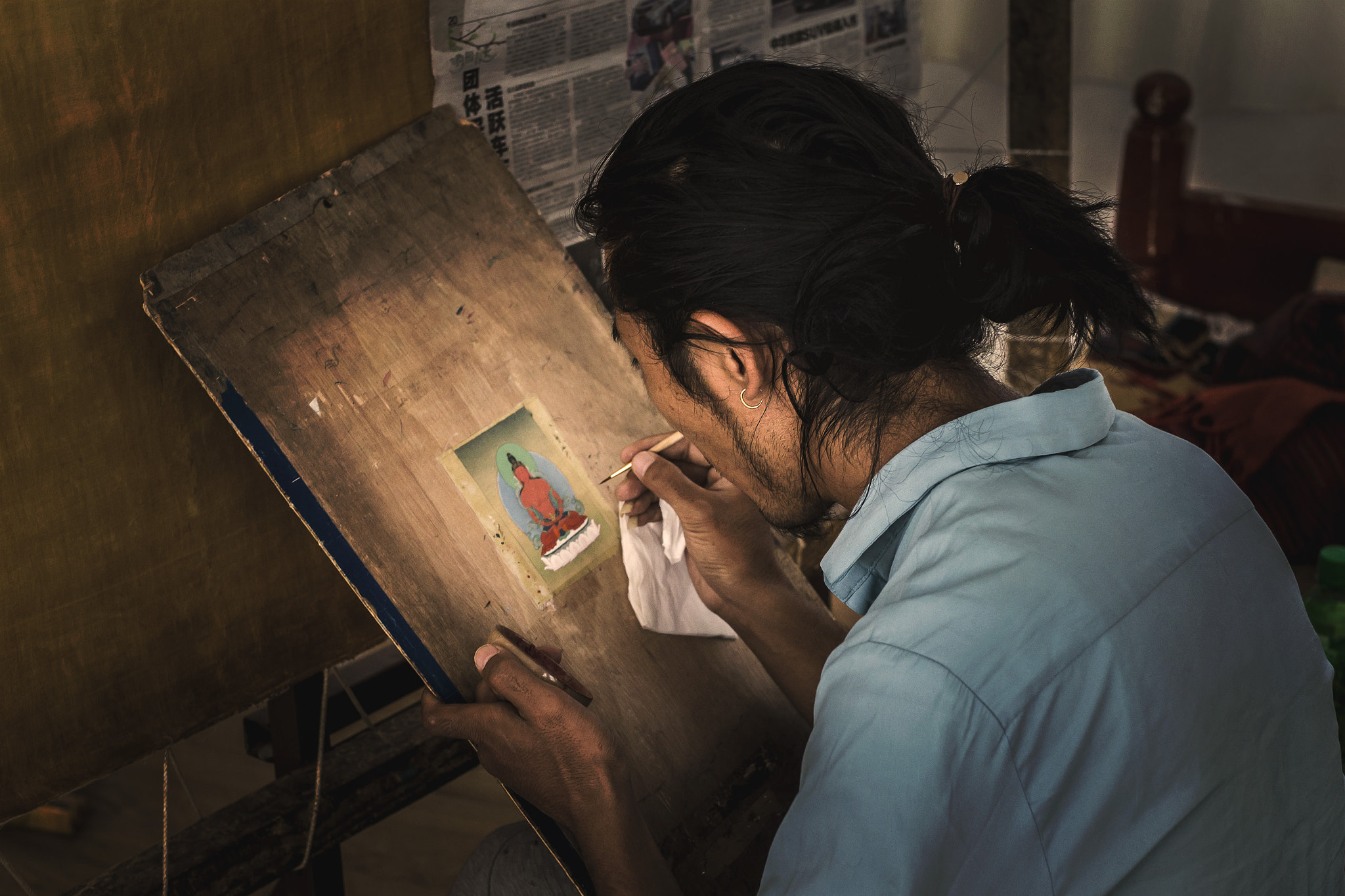 Sony Planar T* 50mm F1.4 ZA SSM sample photo. Tibetan thangka artist at work photography