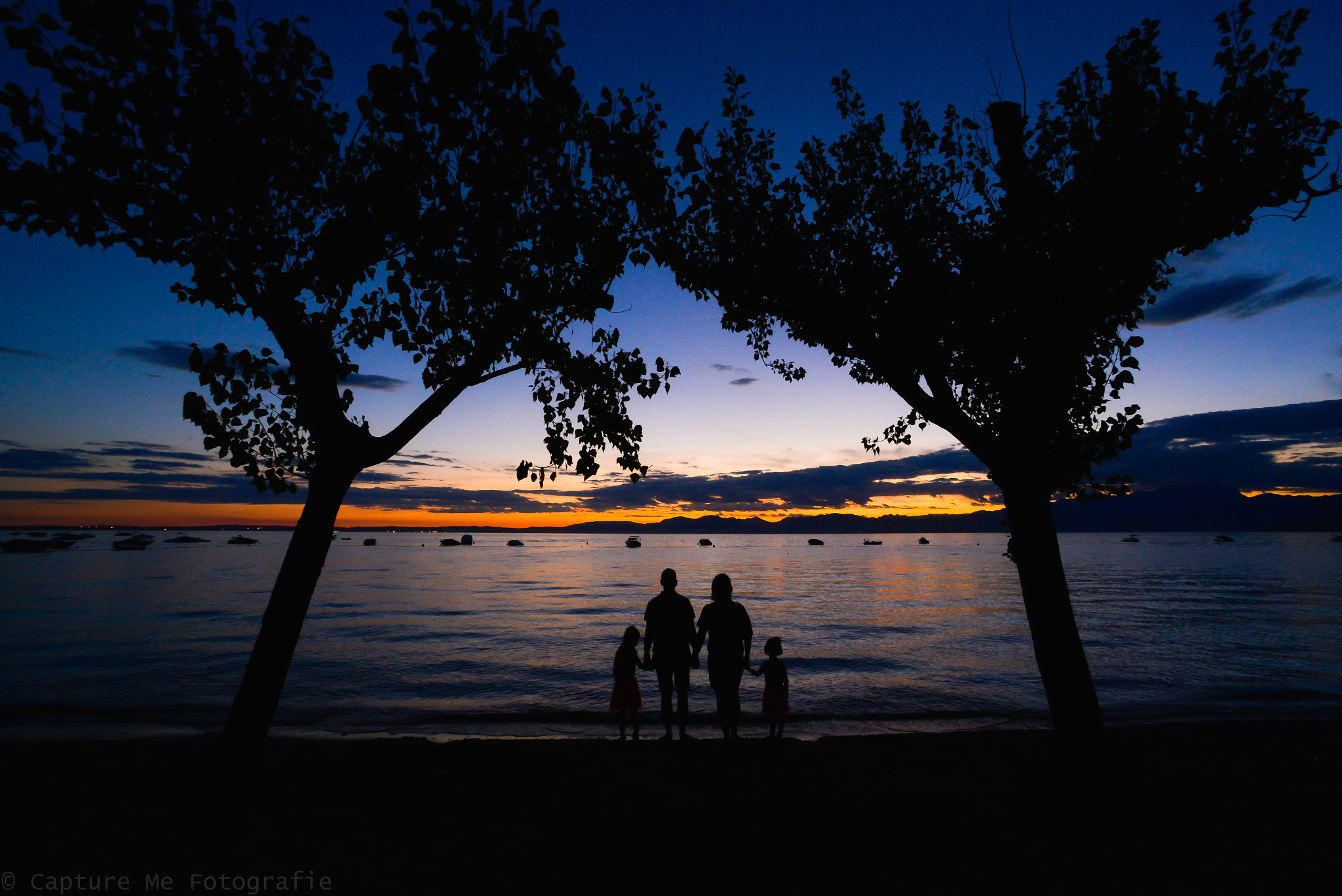 Nikon D600 + Nikon AF Nikkor 14mm F2.8D ED sample photo. Last evening photography