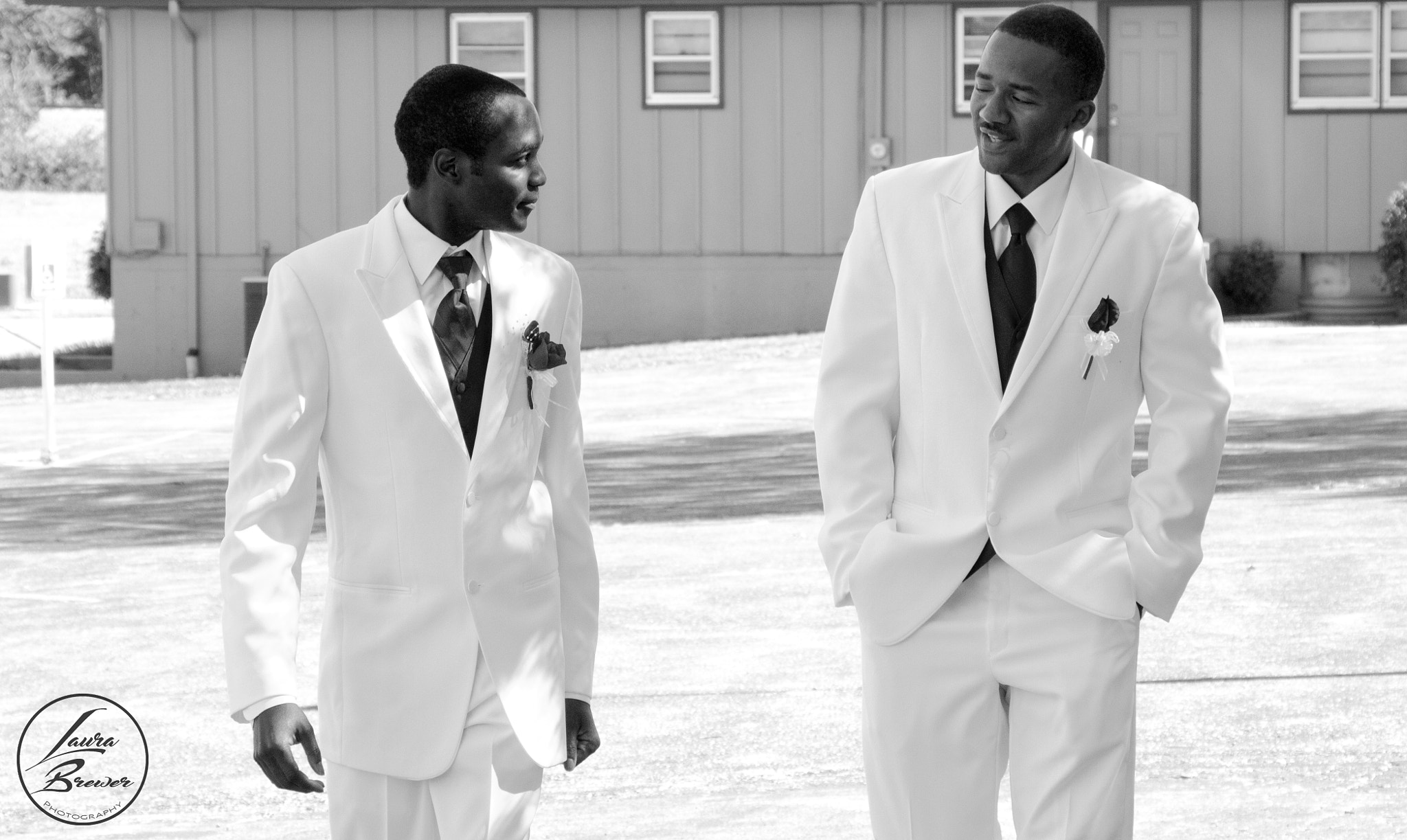 Canon EOS 1200D (EOS Rebel T5 / EOS Kiss X70 / EOS Hi) sample photo. Groom and his best man photography