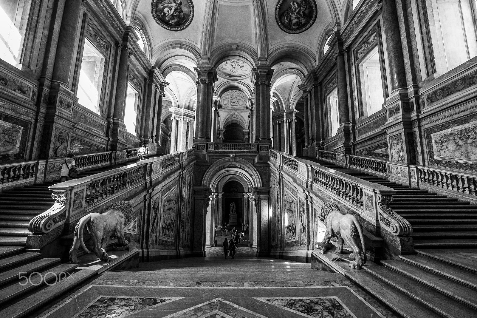 Samyang 14mm F2.8 ED AS IF UMC sample photo. Stairs in caserta photography