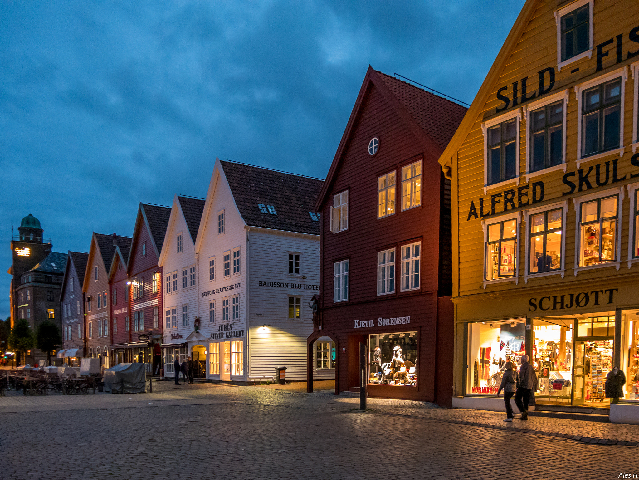 Panasonic Lumix DMC-GX85 (Lumix DMC-GX80 / Lumix DMC-GX7 Mark II) sample photo. Bergen photography
