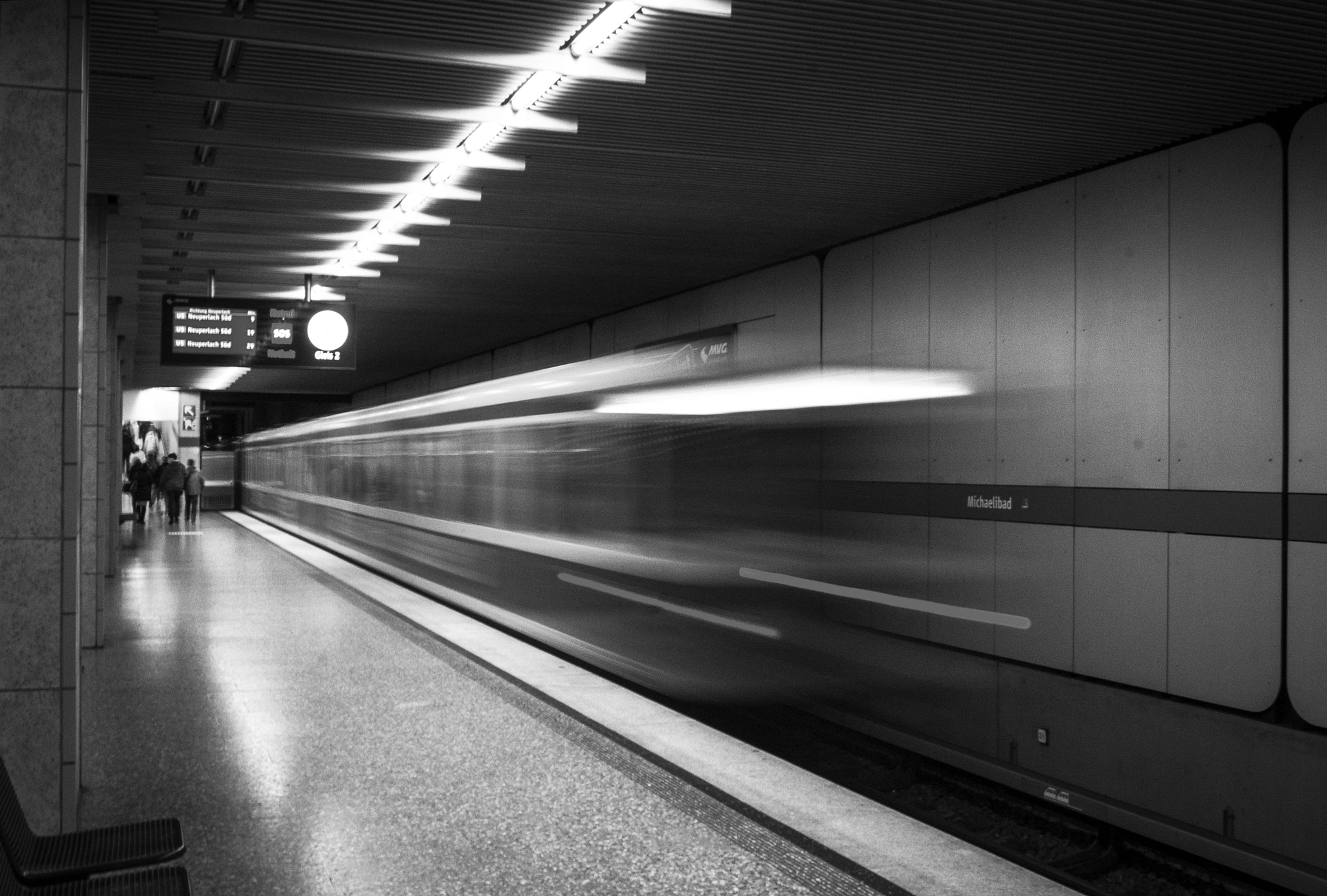 Canon EOS 30D sample photo. Munich underground photography