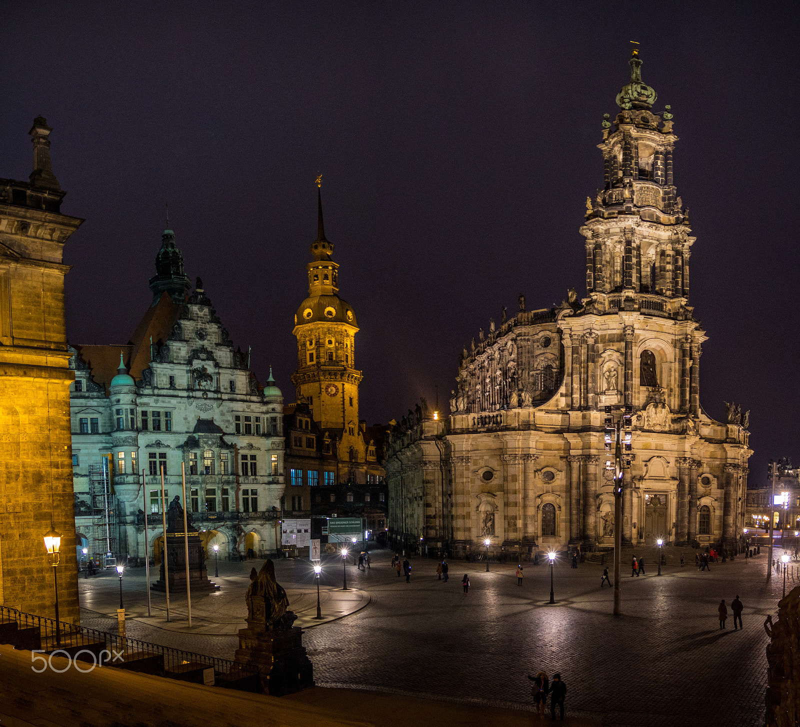 Canon EOS 650D (EOS Rebel T4i / EOS Kiss X6i) + Sigma 18-50mm f/2.8 Macro sample photo. Dresden at night.. _ germany photography