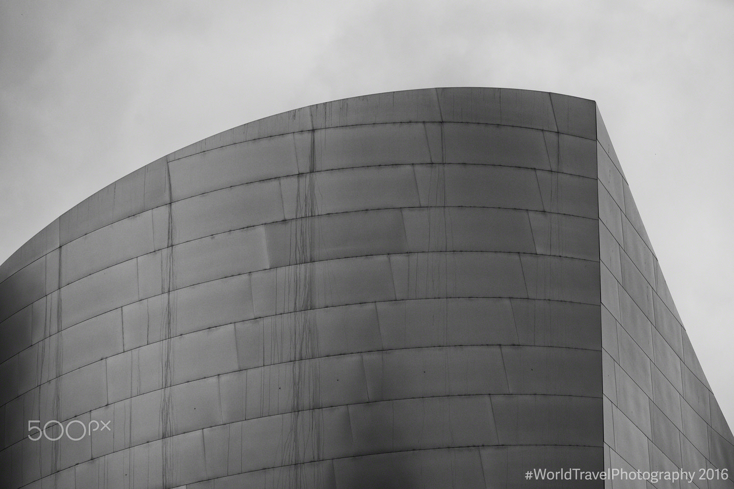 Tamron SP 70-300mm F4-5.6 Di USD sample photo. Overcast day downtown los angeles photography