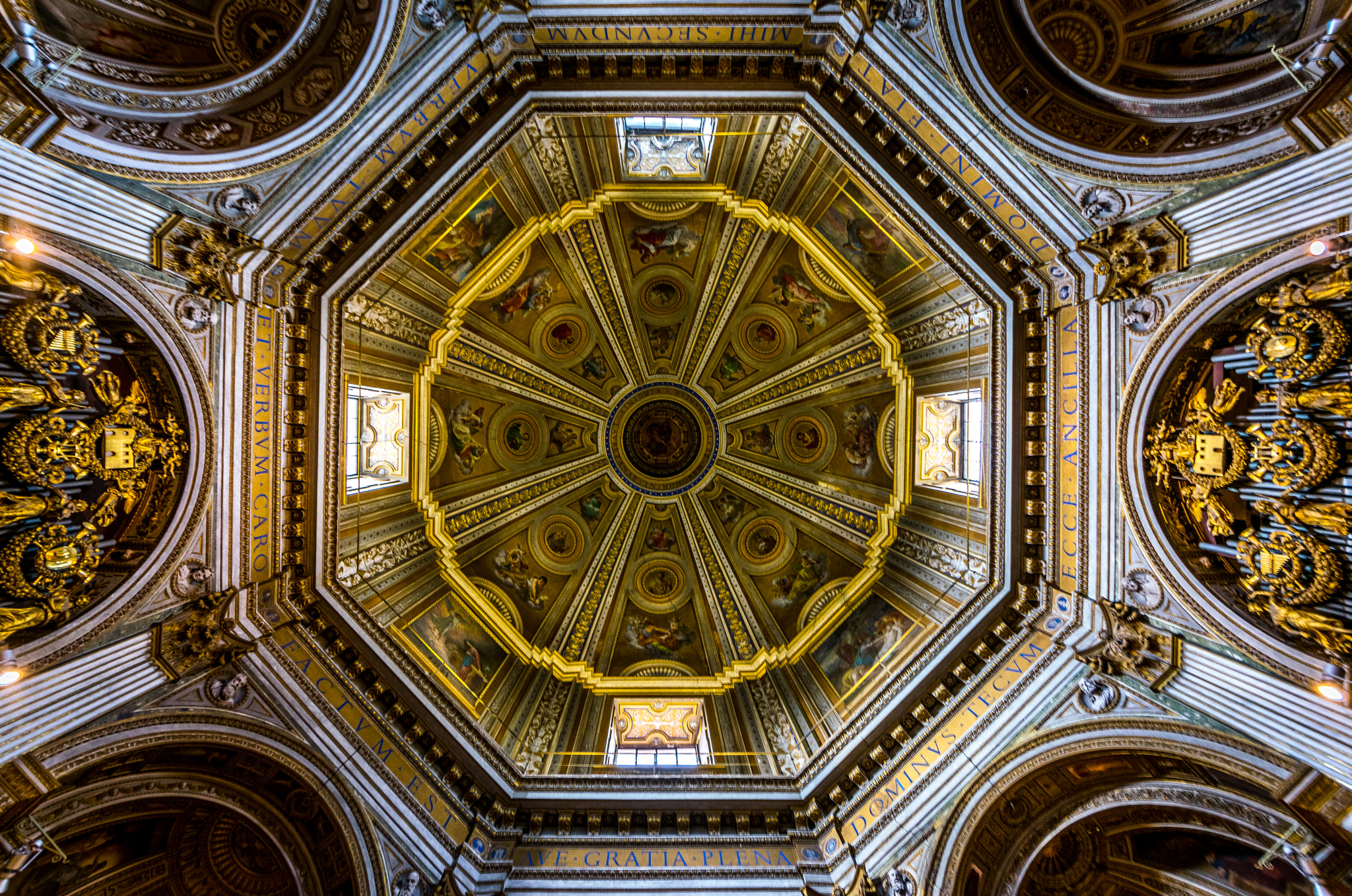 Sigma 8-16mm F4.5-5.6 DC HSM sample photo. Symmetry photography