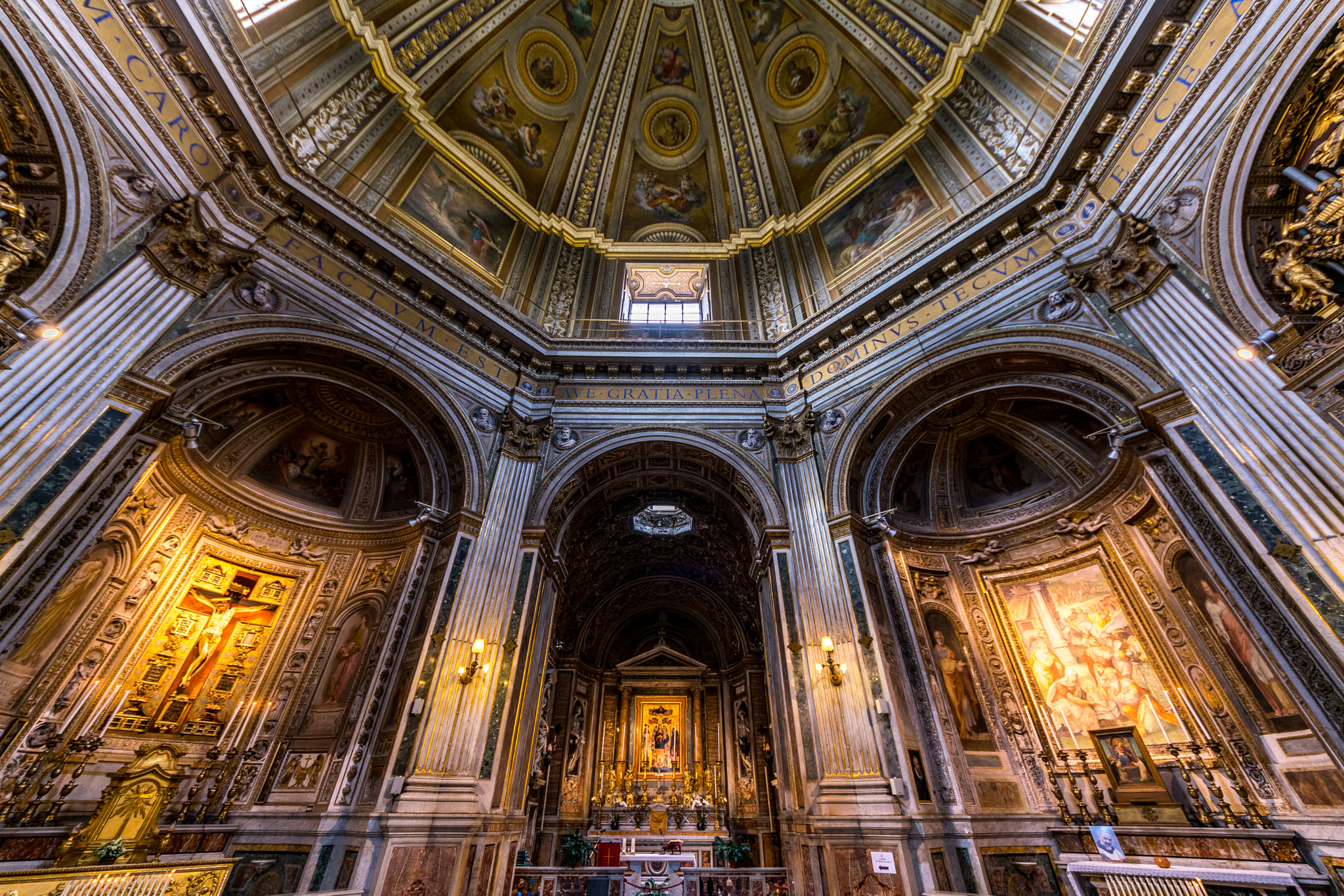 Sigma 8-16mm F4.5-5.6 DC HSM sample photo. Pantheon photography