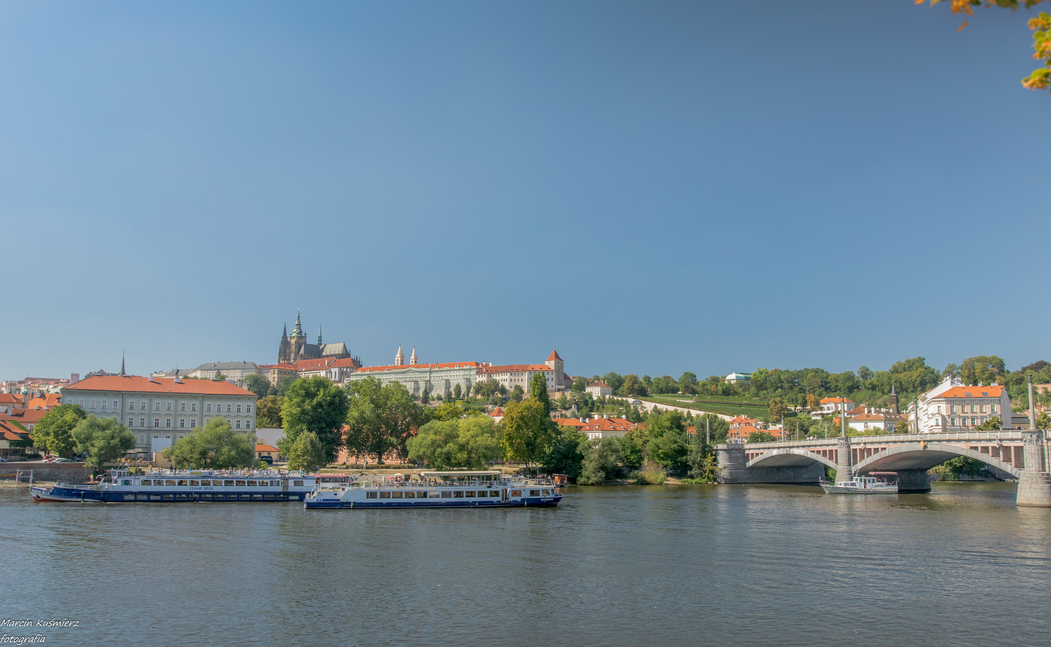 Nikon D3300 + Sigma 18-35mm F1.8 DC HSM Art sample photo. Dsc photography
