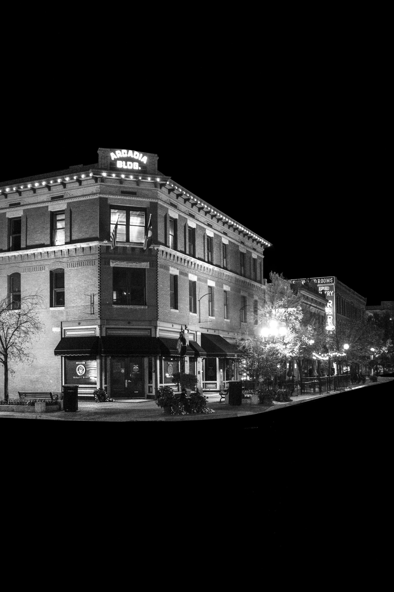 Canon EOS 750D (EOS Rebel T6i / EOS Kiss X8i) sample photo. The arcadia building photography