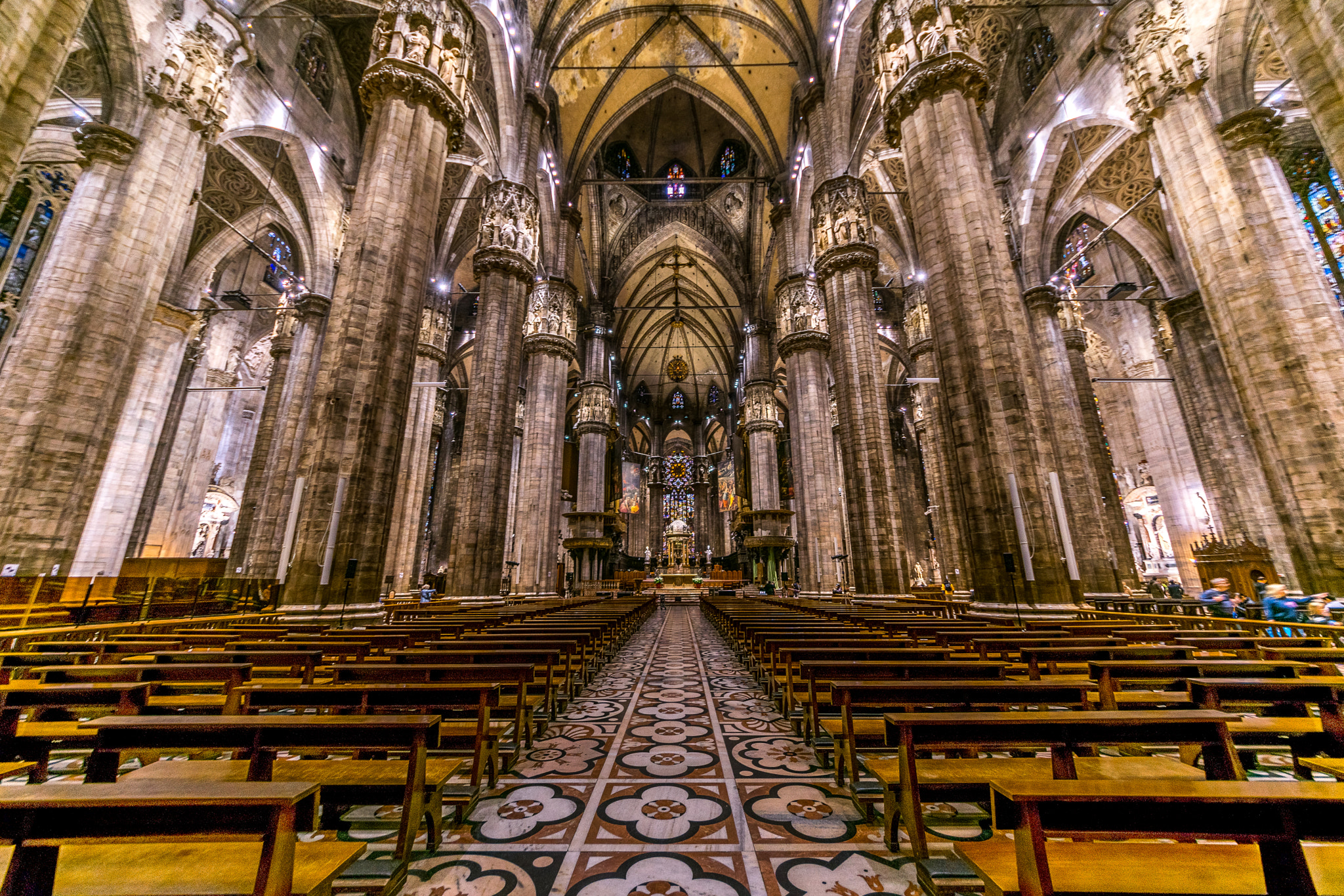Sigma 8-16mm F4.5-5.6 DC HSM sample photo. Duomo di milano photography
