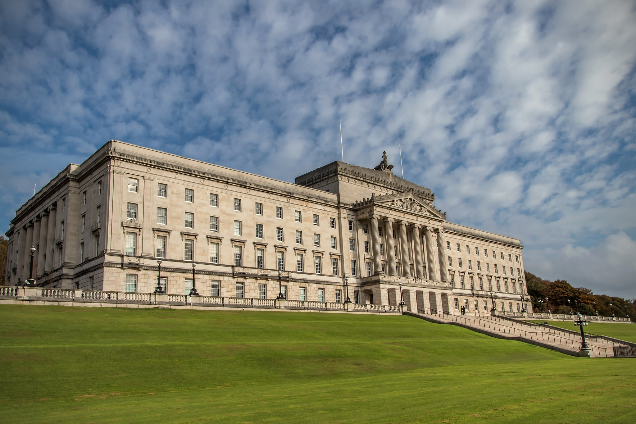 Canon EOS 80D + Sigma 17-70mm F2.8-4 DC Macro OS HSM | C sample photo. Speckled sky at stormont photography