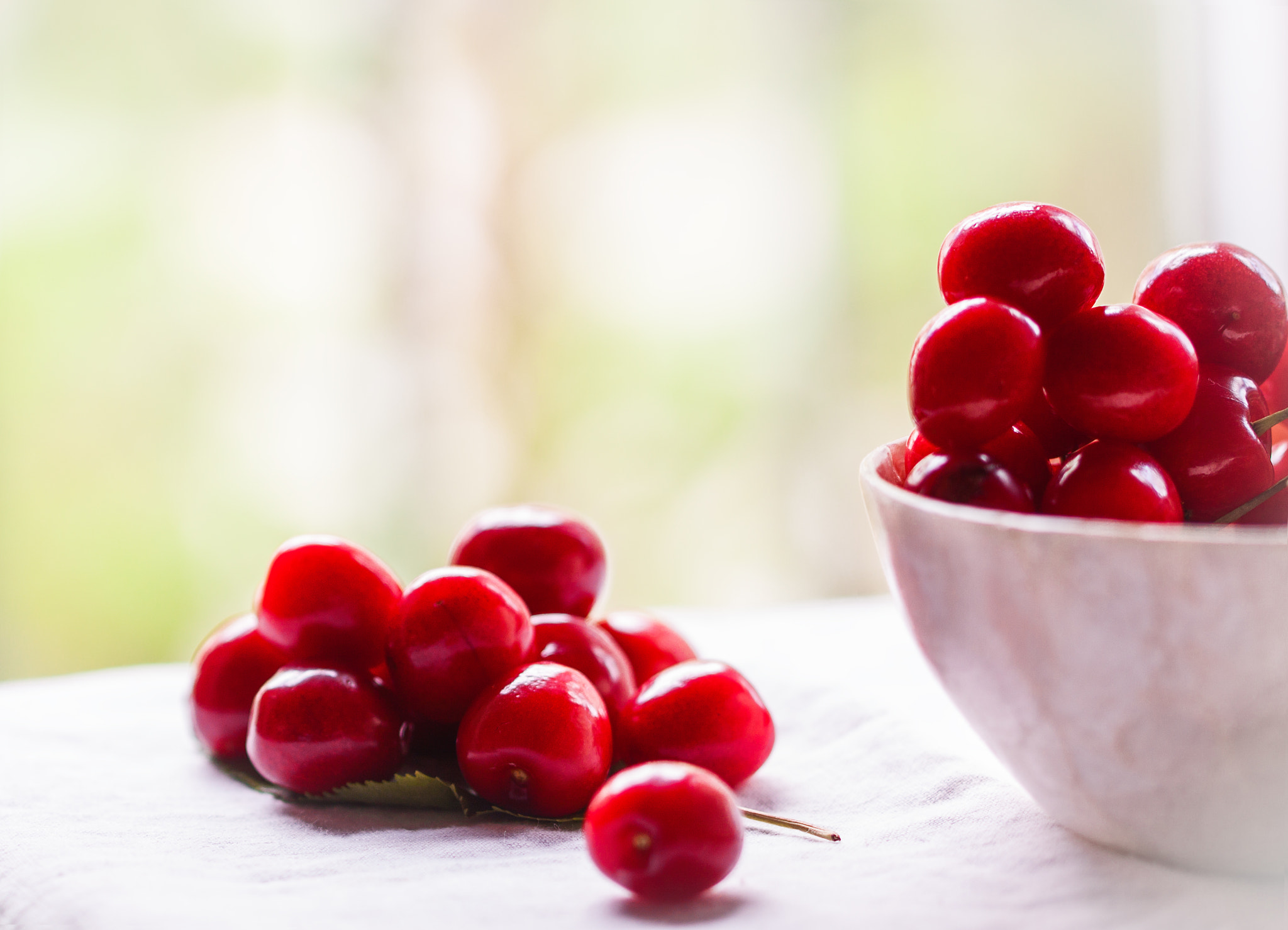 Canon EF 100mm F2.8L Macro IS USM sample photo. Las cerezas photography