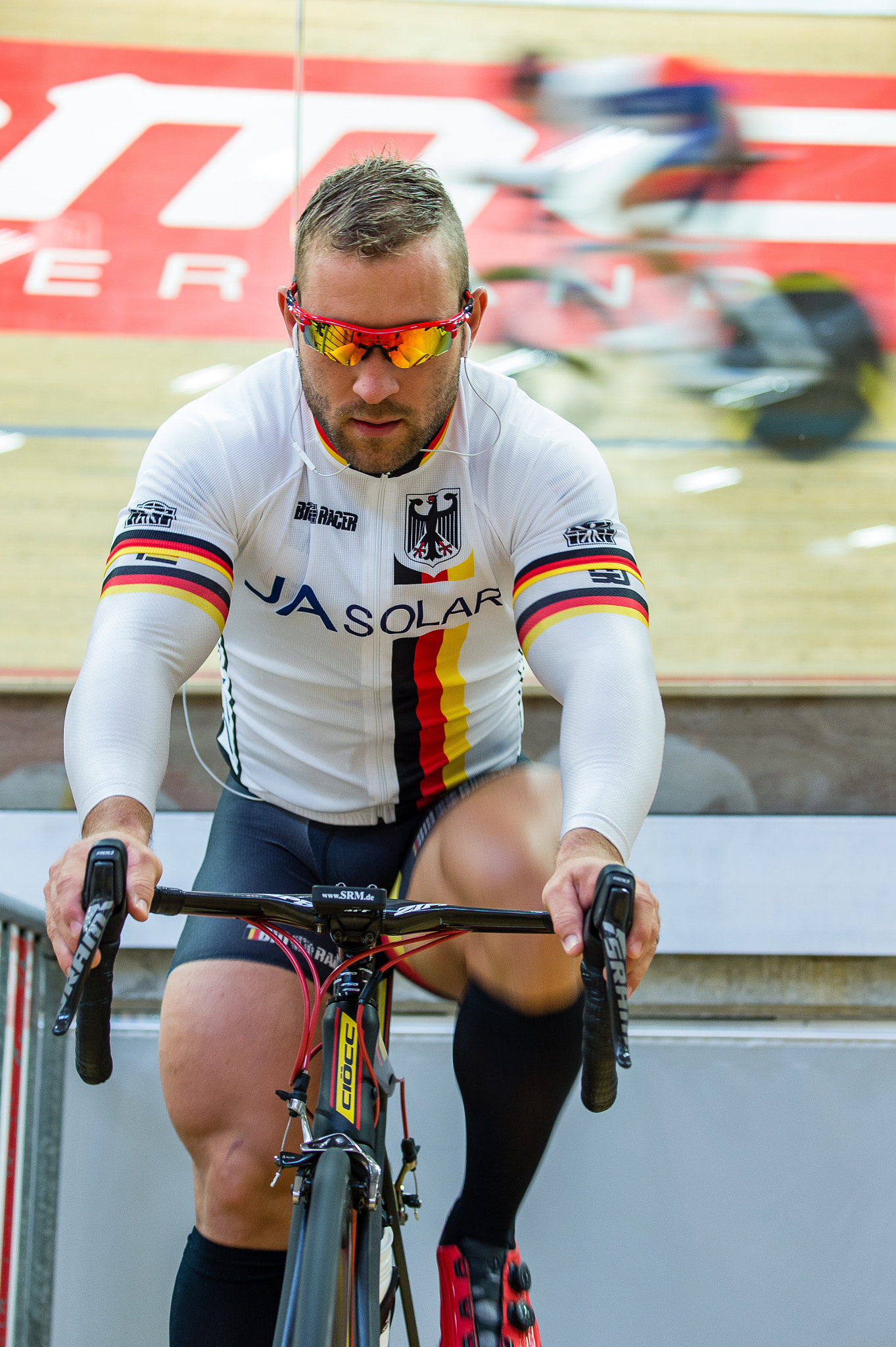 Nikon D4S + Nikon AF-S Nikkor 80-400mm F4.5-5.6G ED VR sample photo. Uec european track cycling championships, grenchen 2015 - training sessions photography