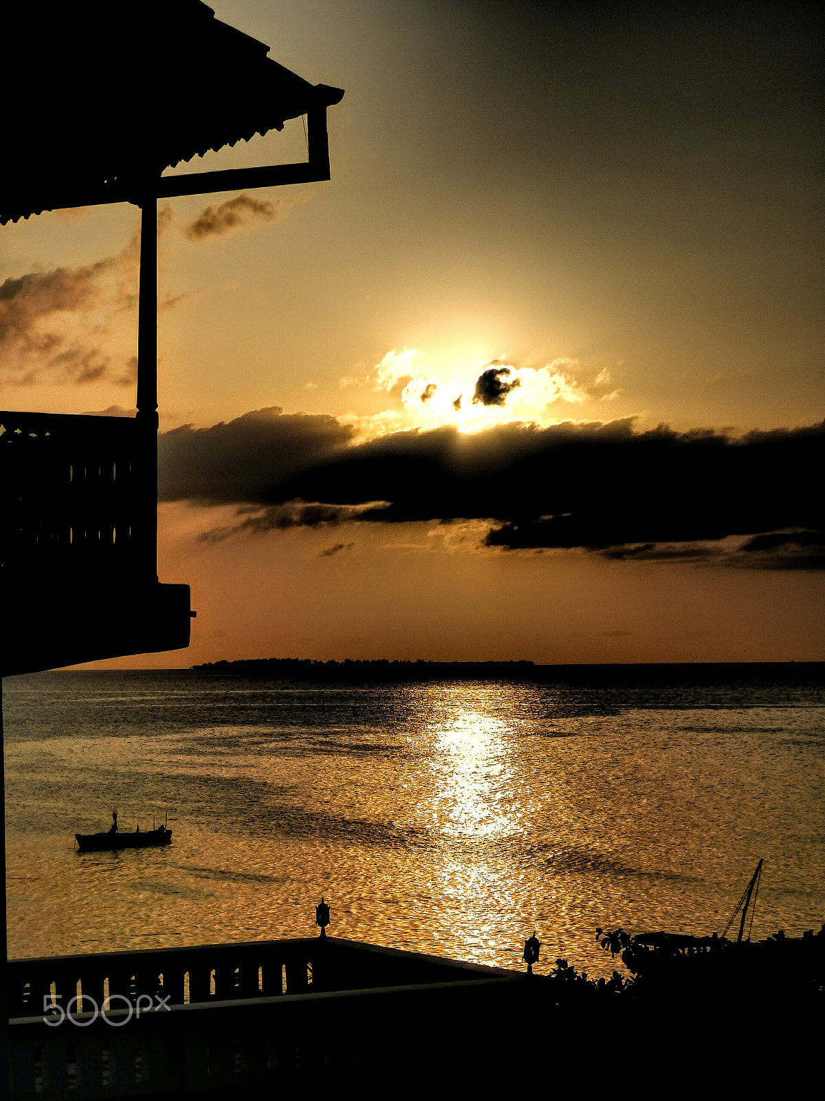 Olympus SZ-31MR sample photo. Golden hour in zanzibar  photography
