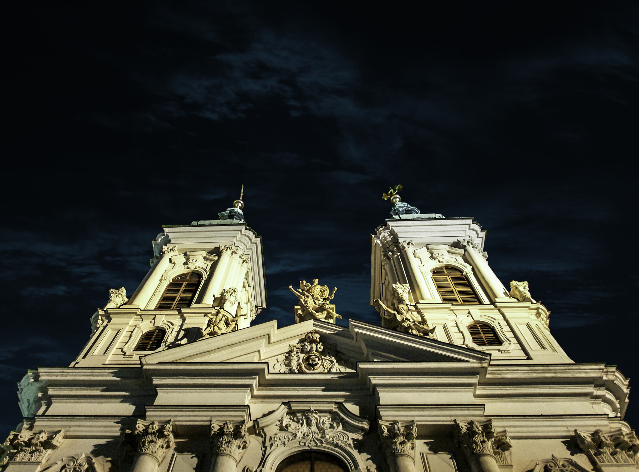 Olympus PEN E-P3 sample photo. Church mariahilf at night photography