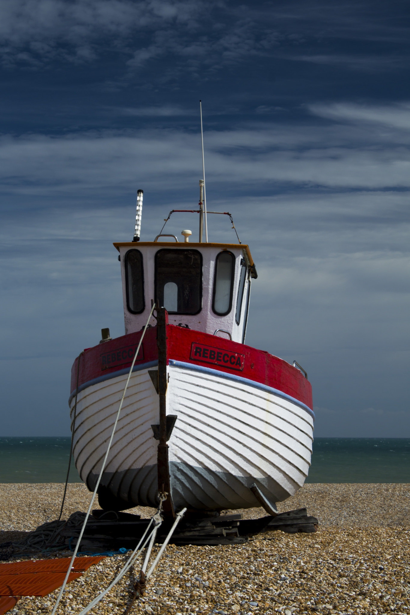 Canon EOS 760D (EOS Rebel T6s / EOS 8000D) sample photo. Rebecca on dungerness beach photography