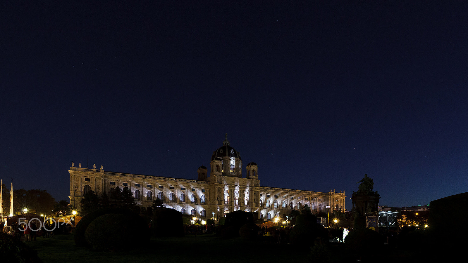 Canon TS-E 17mm F4L Tilt-Shift sample photo. Wien leuchtet px photography