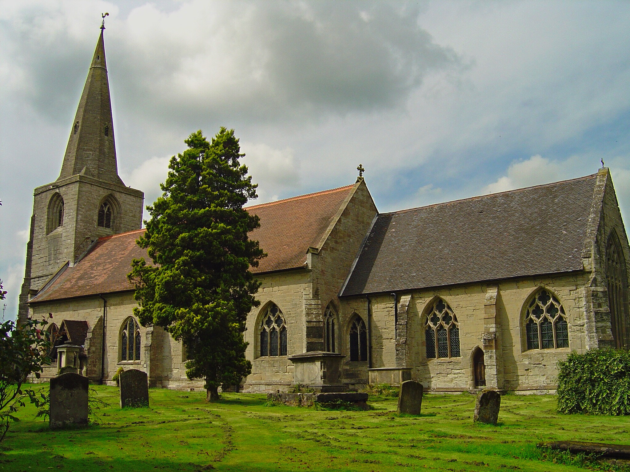Sony DSC-P10 sample photo. Tanworth-in-arden church photography