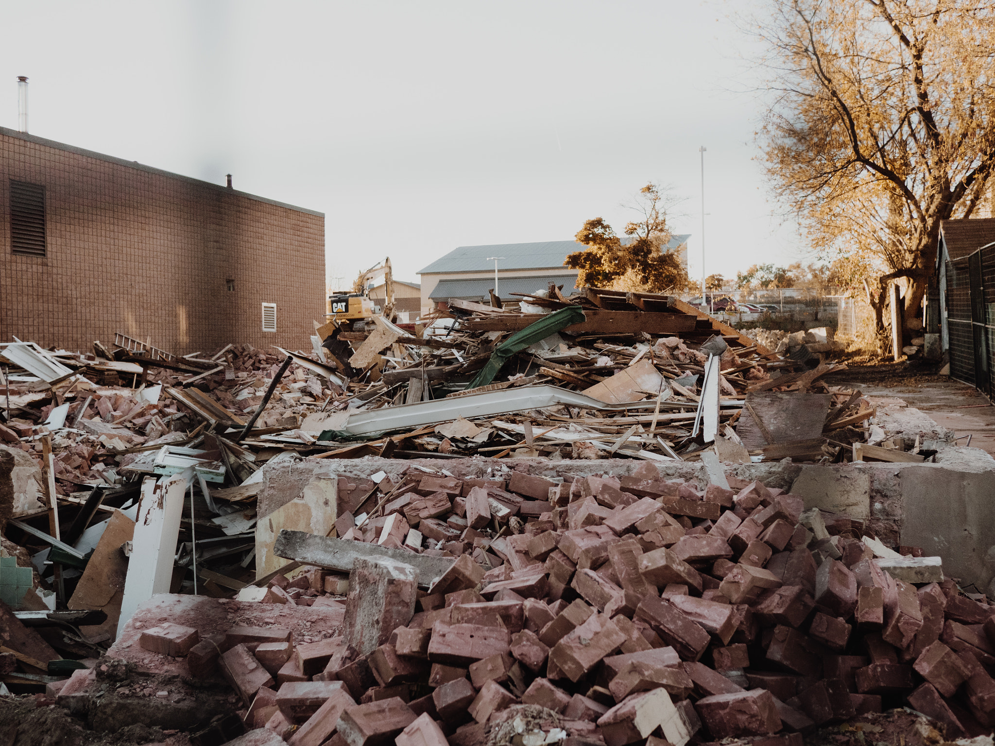 Olympus OM-D E-M5 II + LUMIX G 20/F1.7 II sample photo. Project 365, day two hundred and ninety-nine - demolished photography