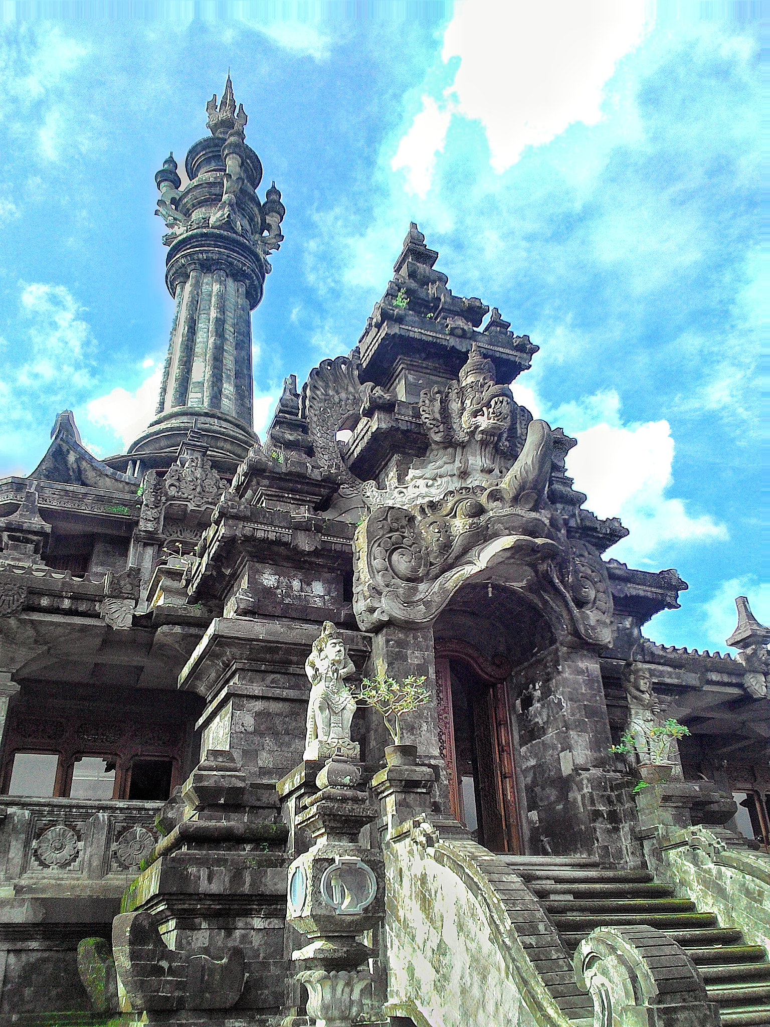 ASUS ZenFone 4 (A400CG) sample photo. Braja sandhi monument photography