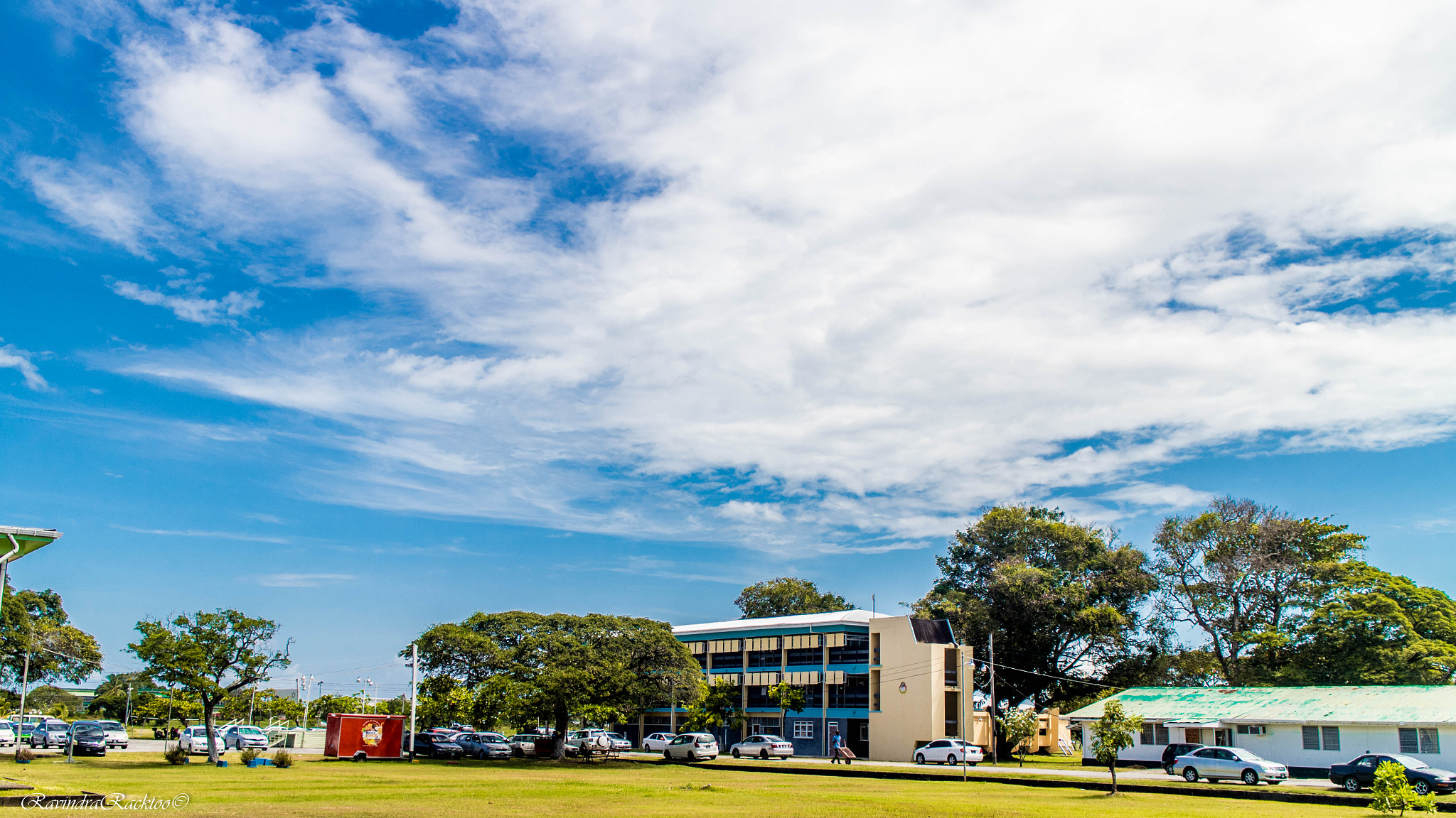 Canon EOS M2 sample photo. Campus life. photography
