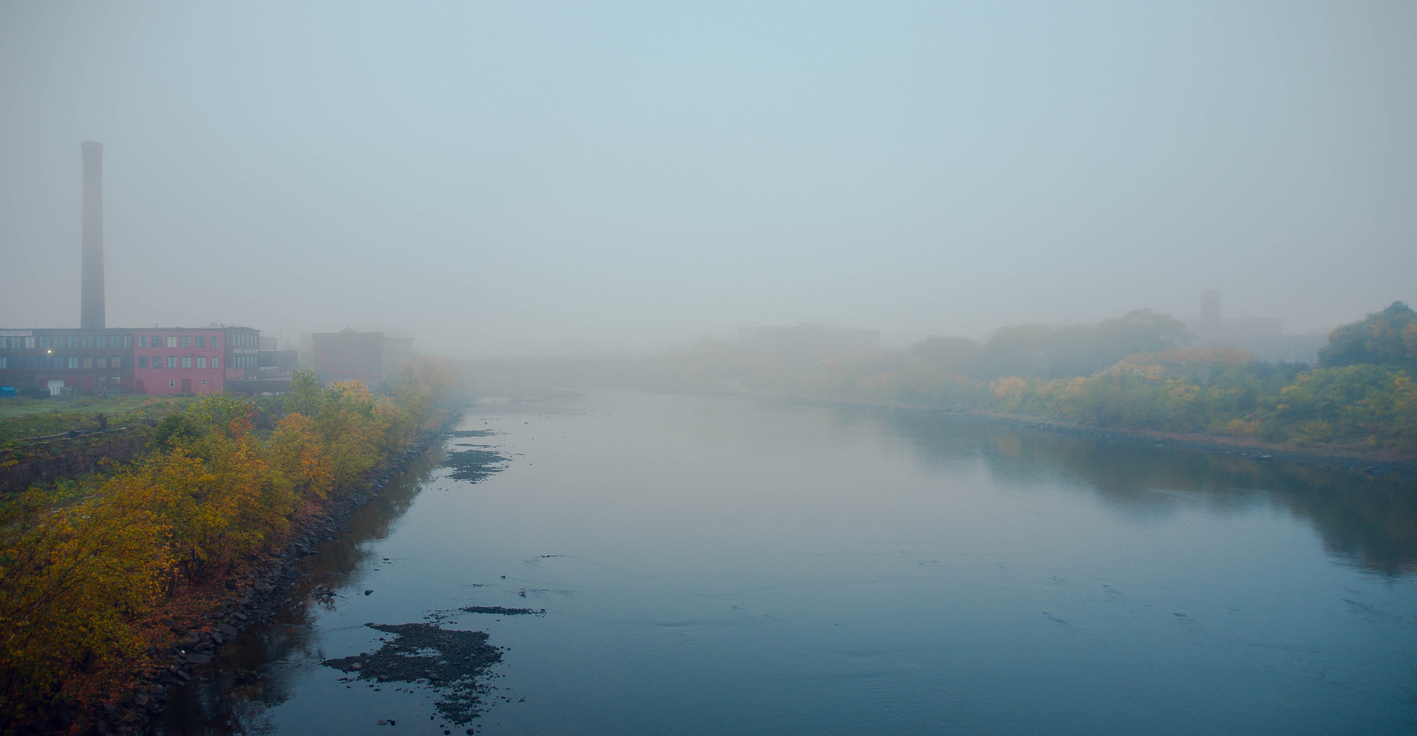 Pentax K-5 IIs + Sigma 18-250mm F3.5-6.3 DC Macro OS HSM sample photo. River fog photography