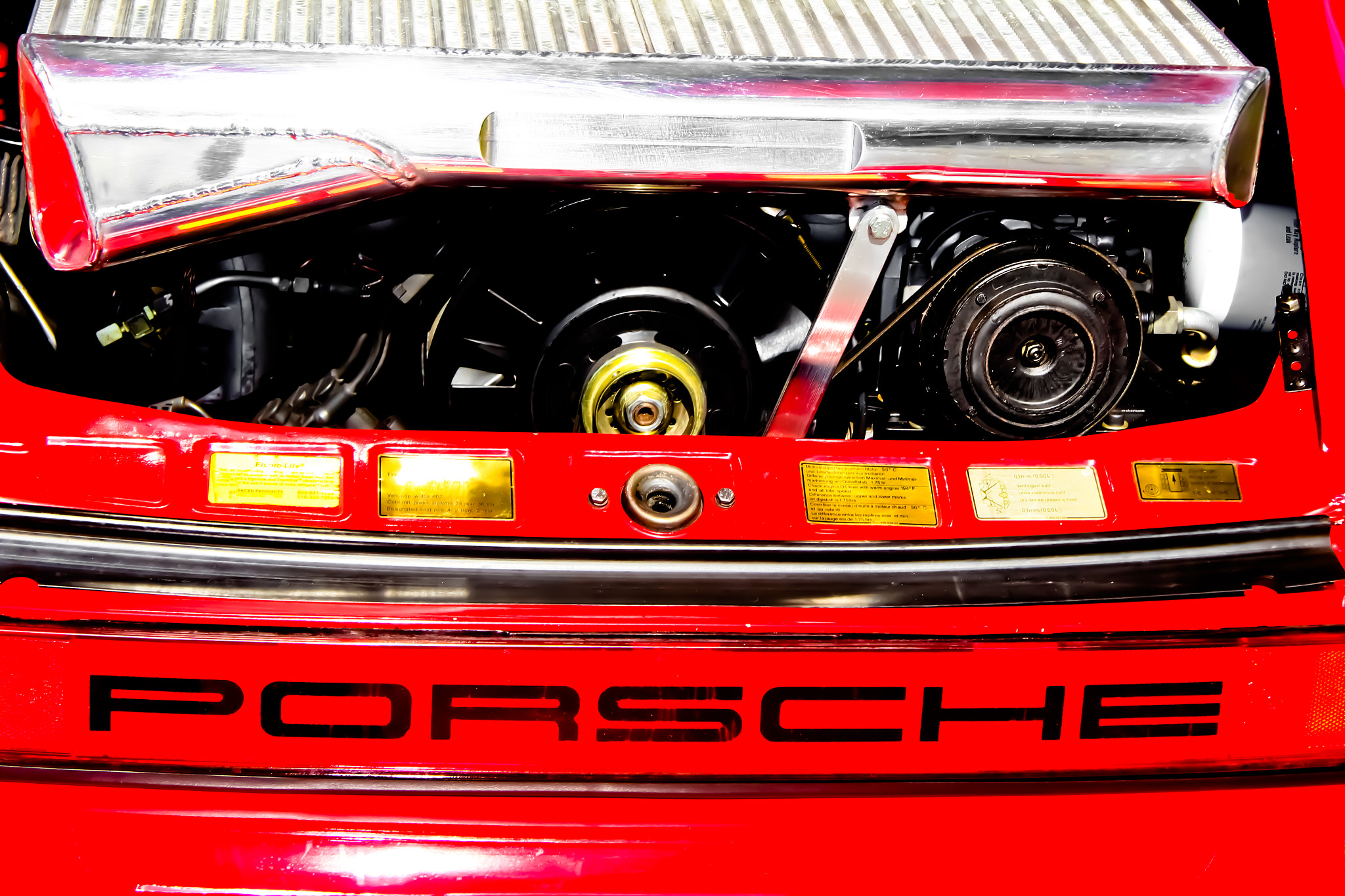 Canon EF-S 17-85mm F4-5.6 IS USM sample photo. Red vintage porche back end photography