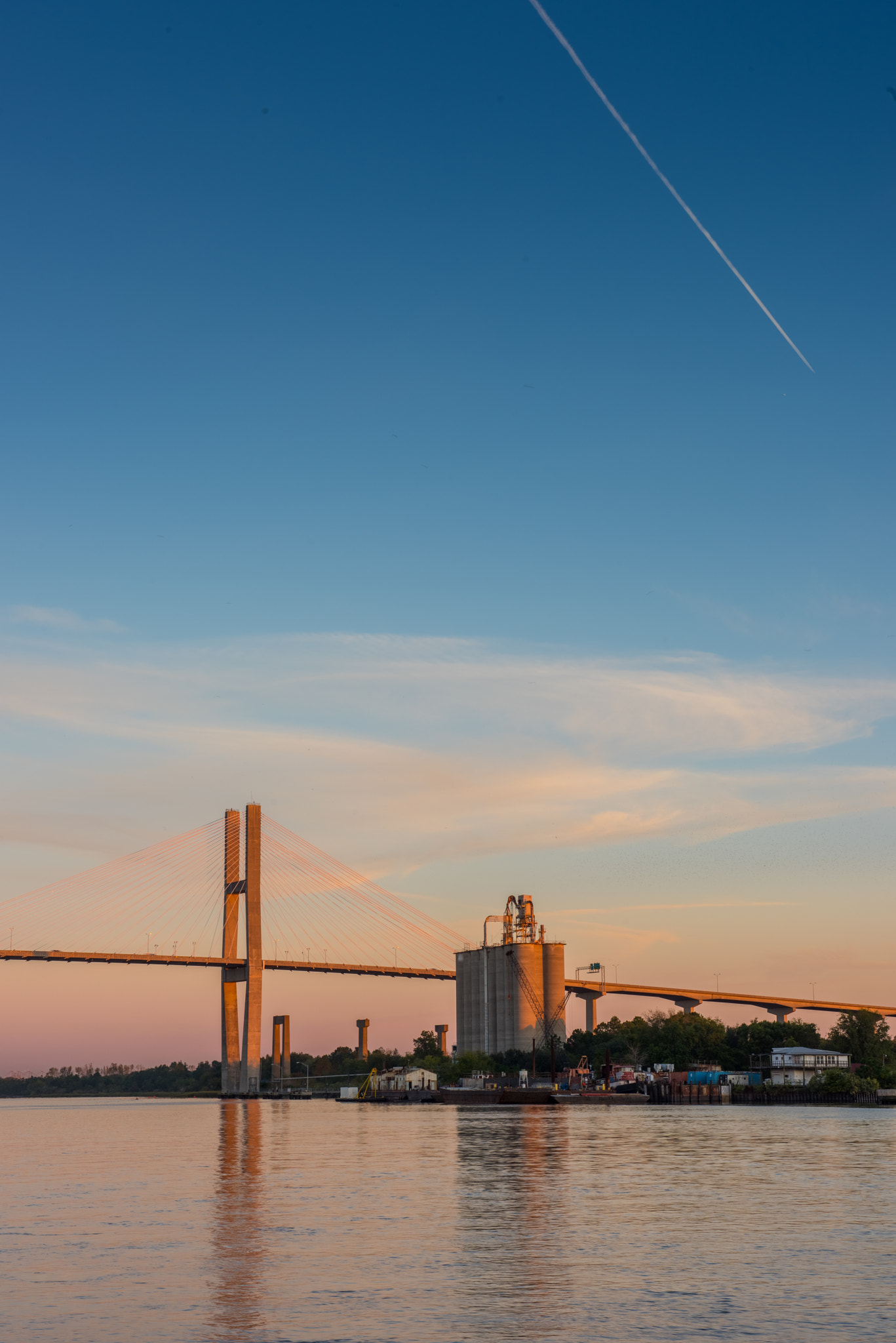 Nikon AF-S Nikkor 28-70mm F2.8 ED-IF sample photo. Talmadge memorial bridge photography