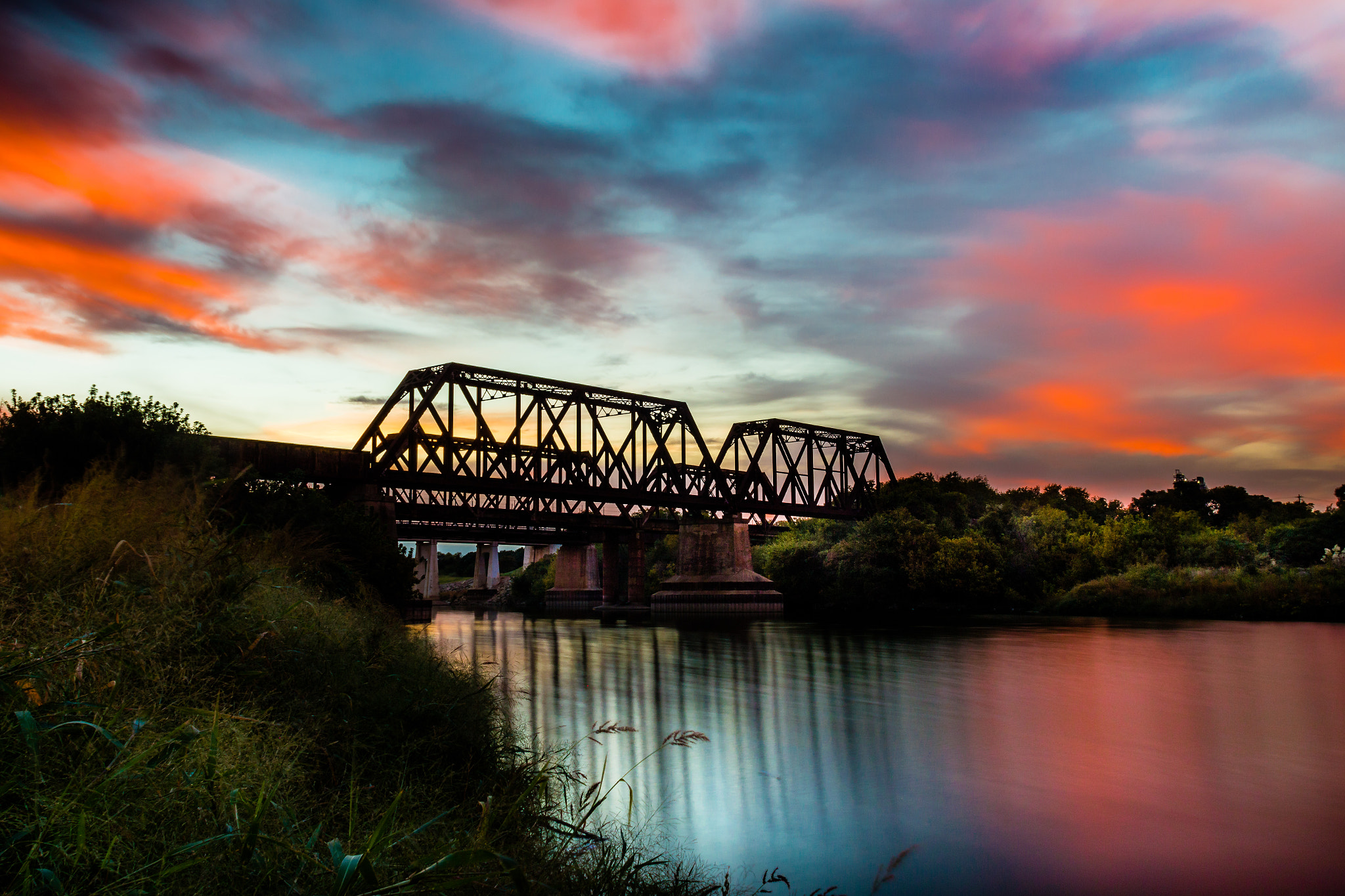 Canon EOS 70D sample photo. Railroad bridges photography