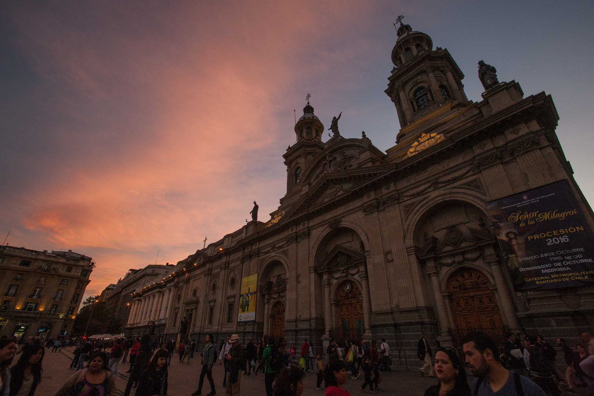Canon EF 16-35mm F2.8L USM sample photo. Catedral de santiago photography