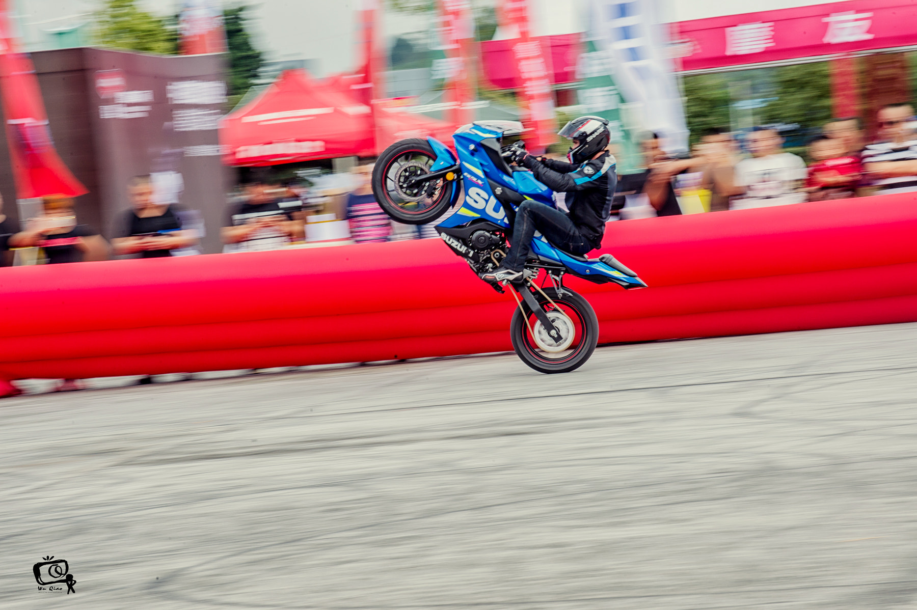 Nikon D4 sample photo. Moto photography