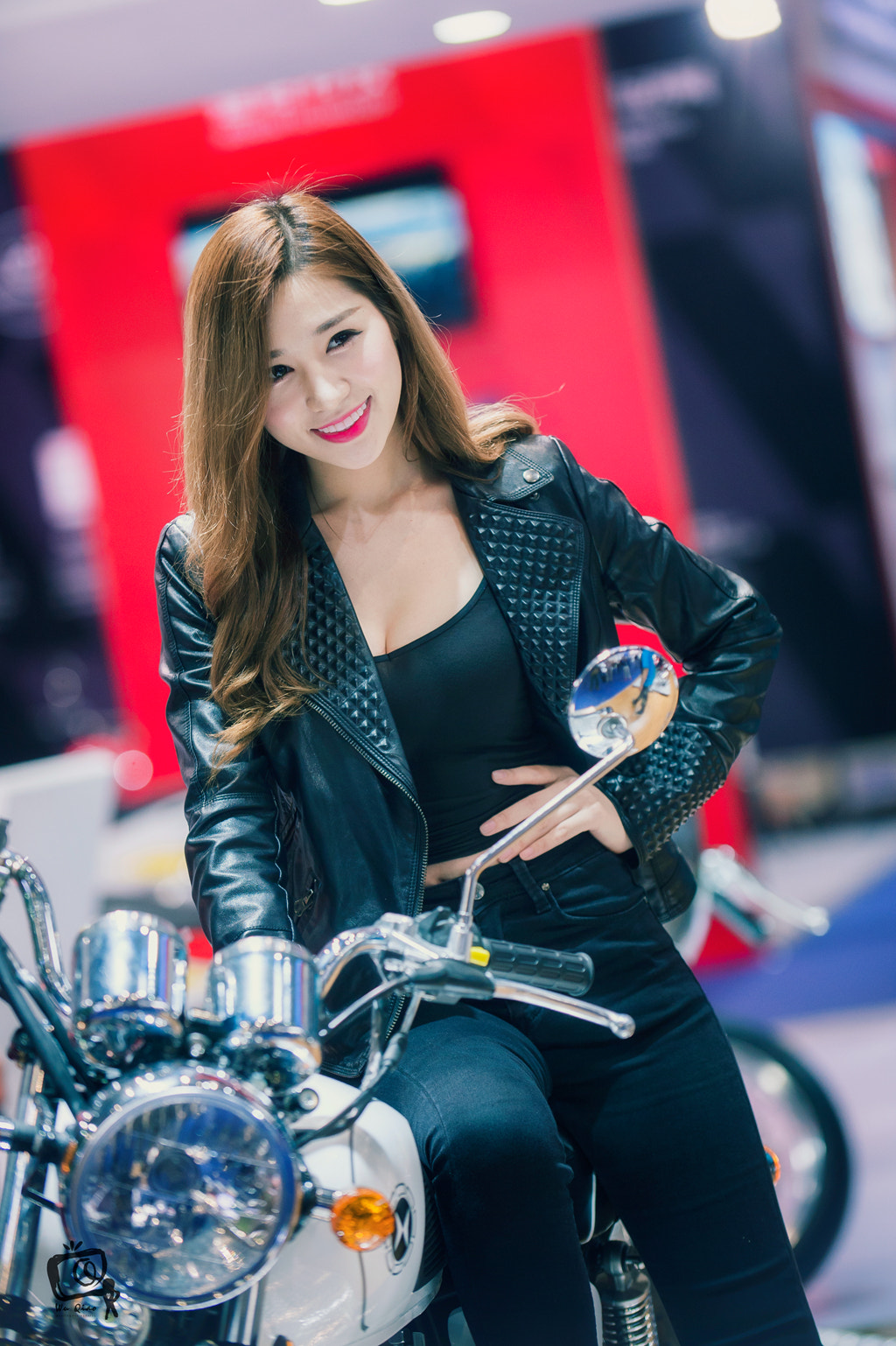 Nikon D4 sample photo. Moto girl photography