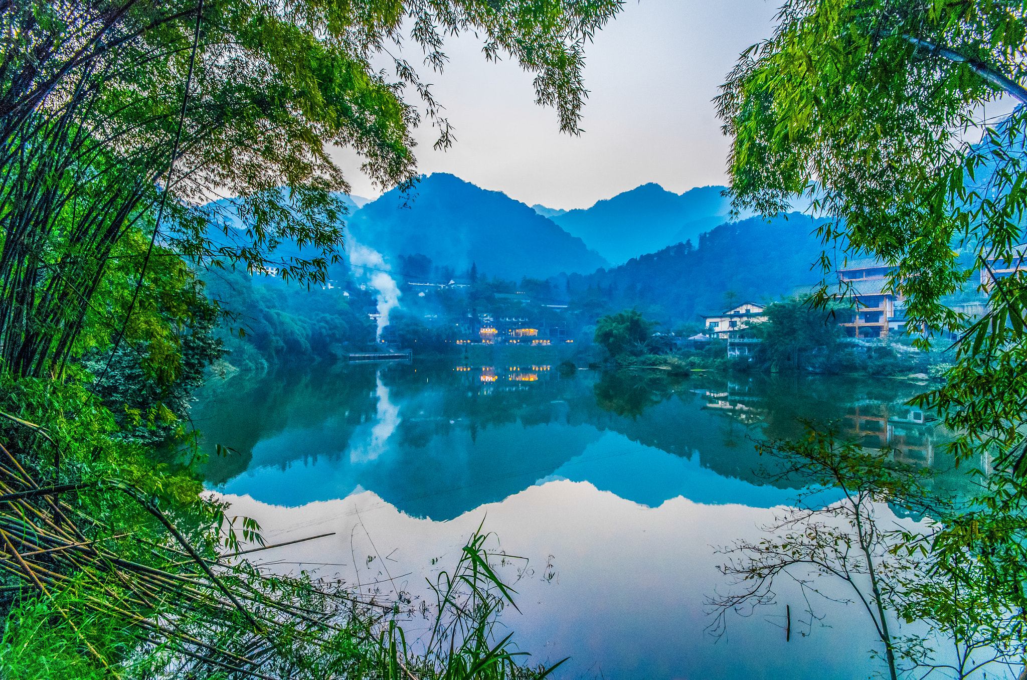 Pentax K-5 II + Sigma AF 10-20mm F4-5.6 EX DC sample photo. 坐看平湖晚 photography