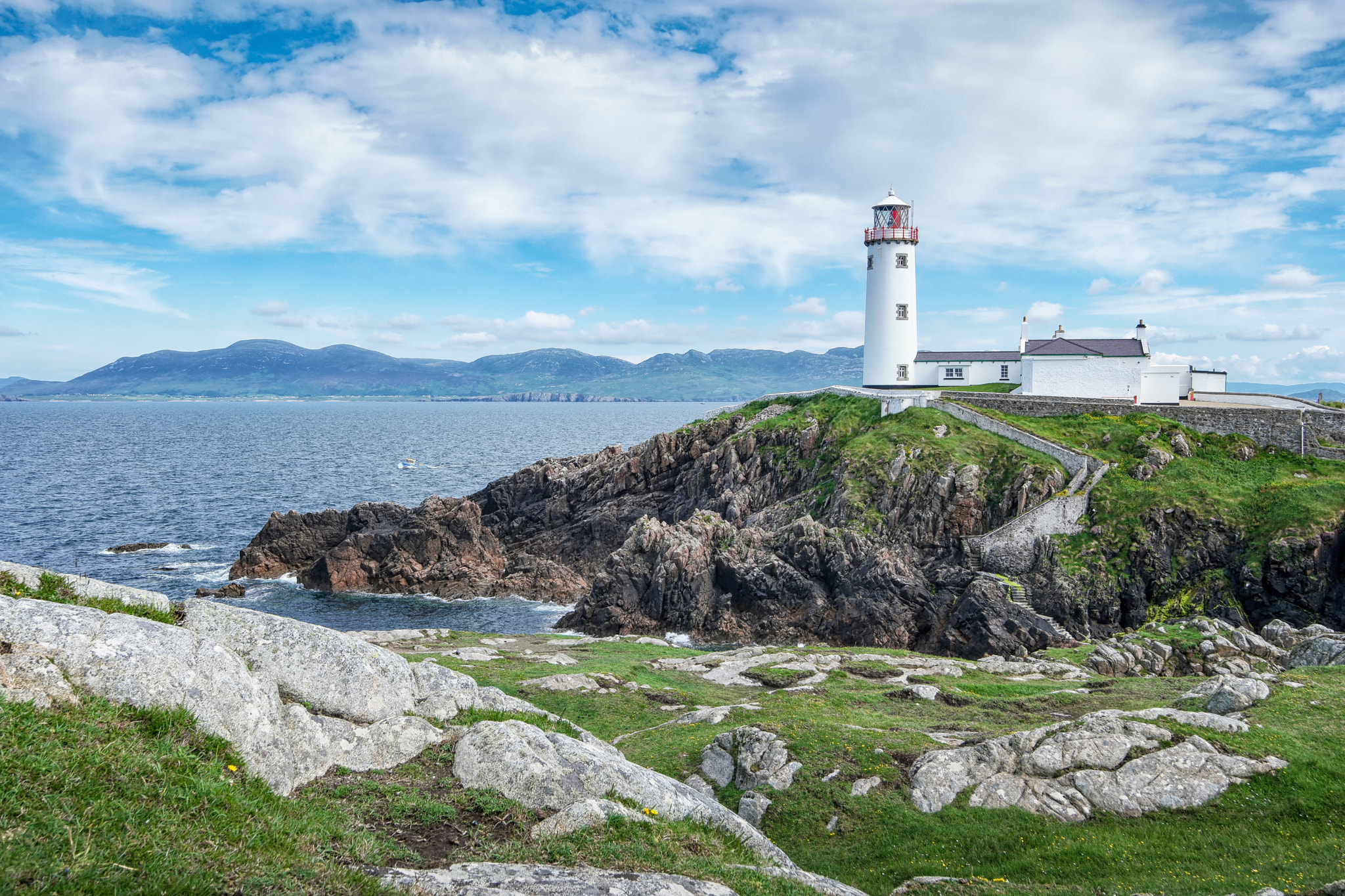 Samsung NX 12-24mm F4-5.6 ED sample photo. Irland fanad head photography